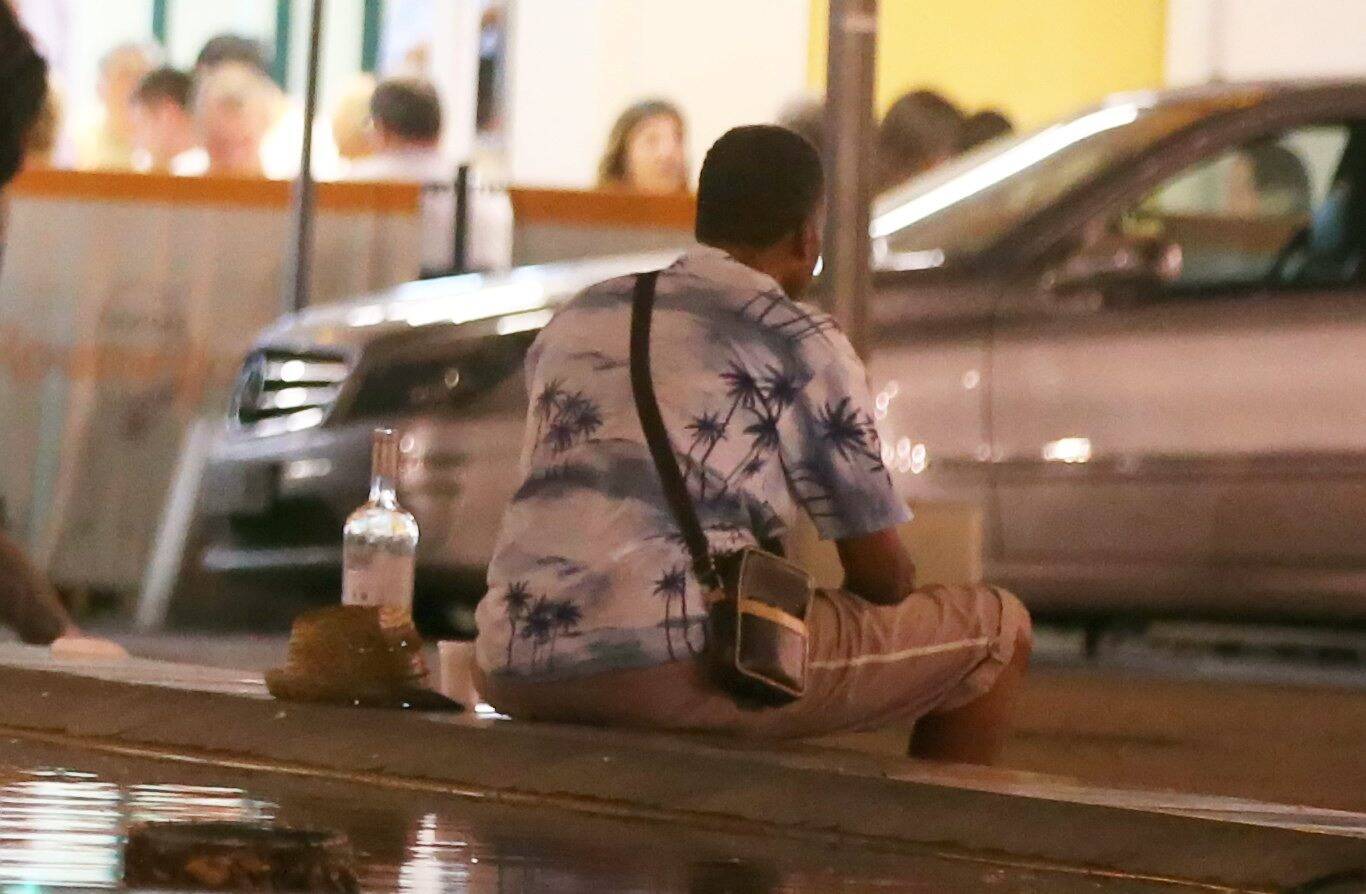 Ivresse sur la voie publique, dégradations, violences... Nice rappelle à l'ordre les établissements qui vendent de l'alcool à emporter