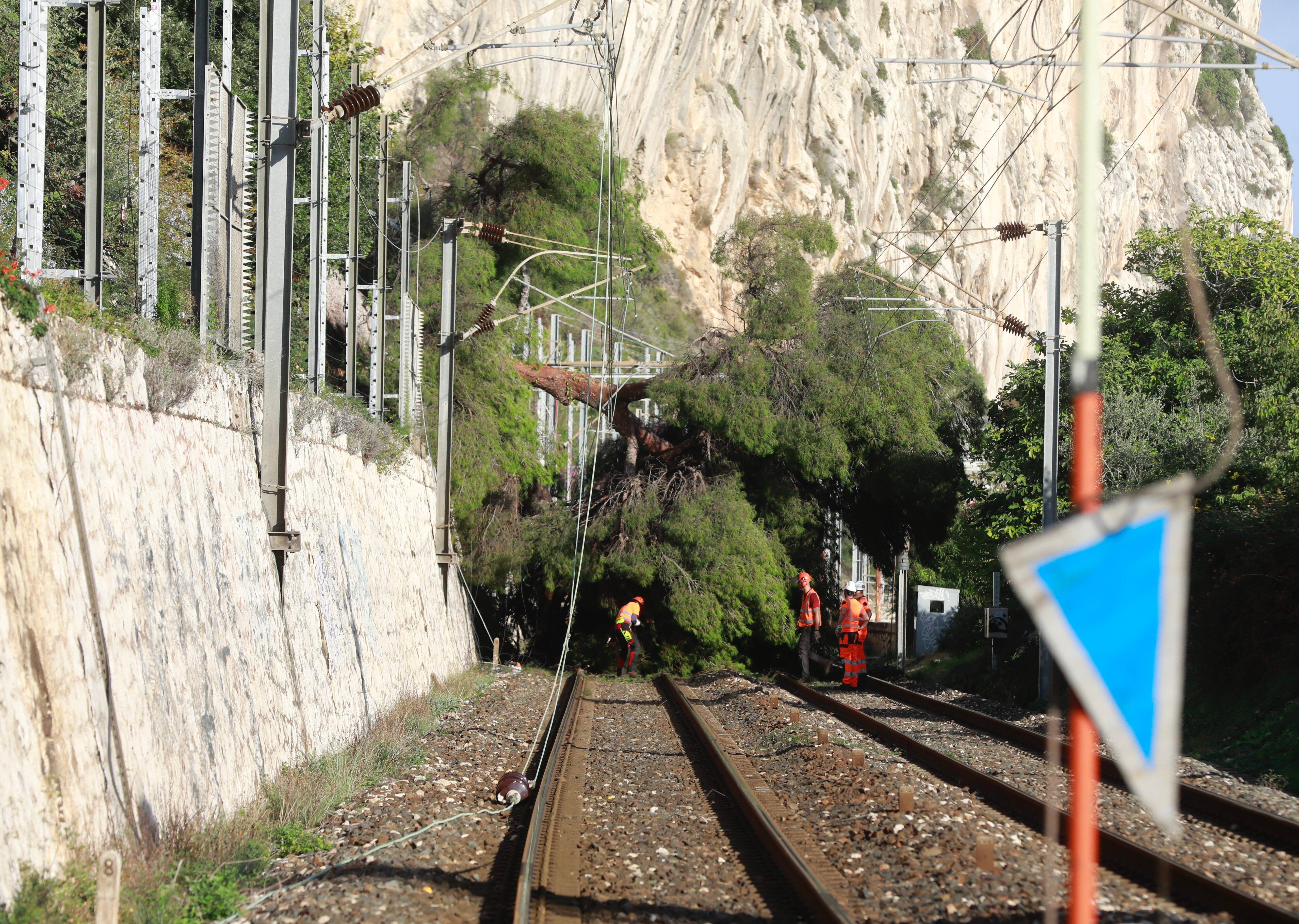 Le trafic des trains à l'arrêt entre Nice et Vintimille jusqu'à mercredi 5 heures à cause des intempéries