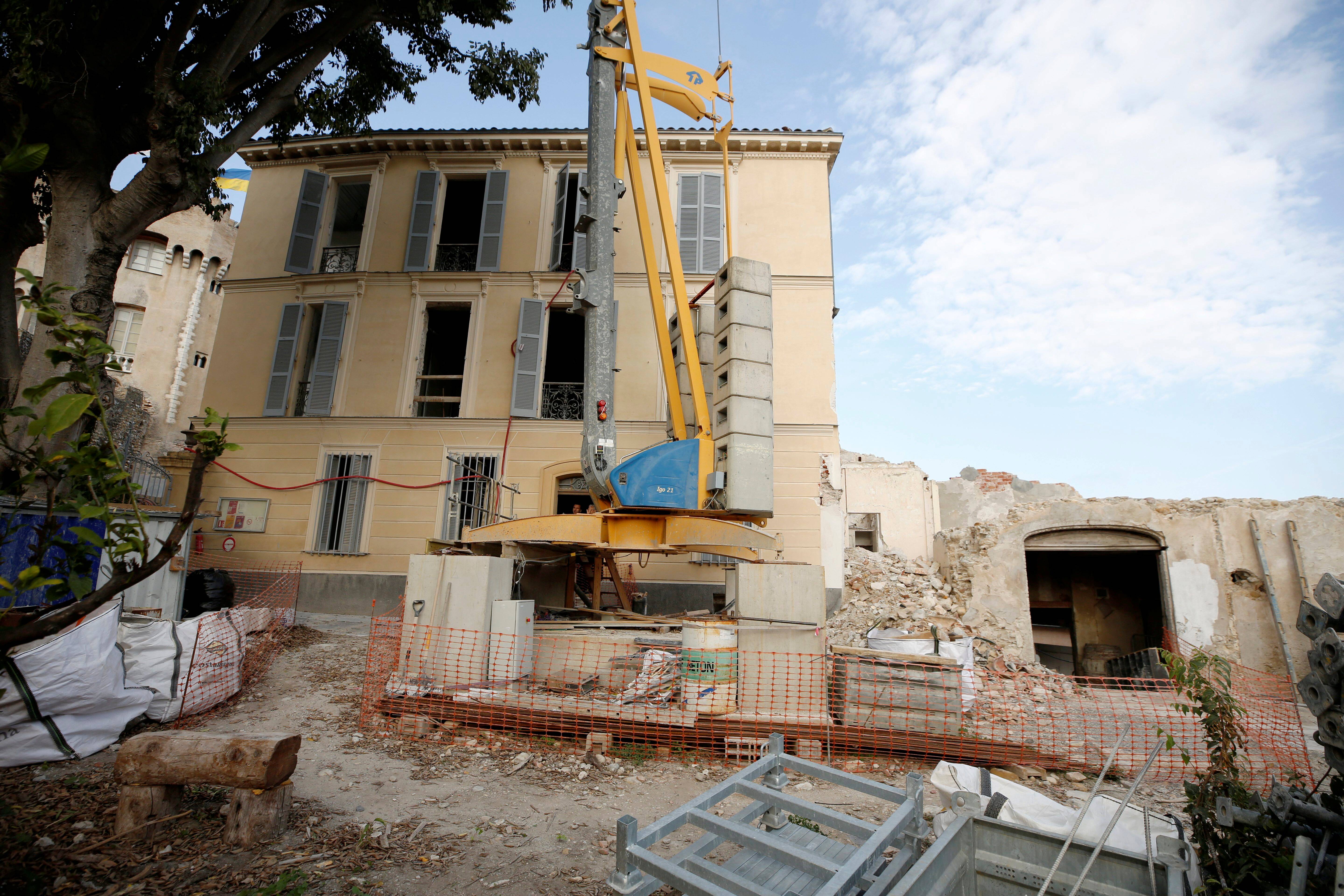 "On prend problème après problème": où en sont les (complexes) travaux de l'école du Vieux-Bourg à Cagnes-sur-Mer?