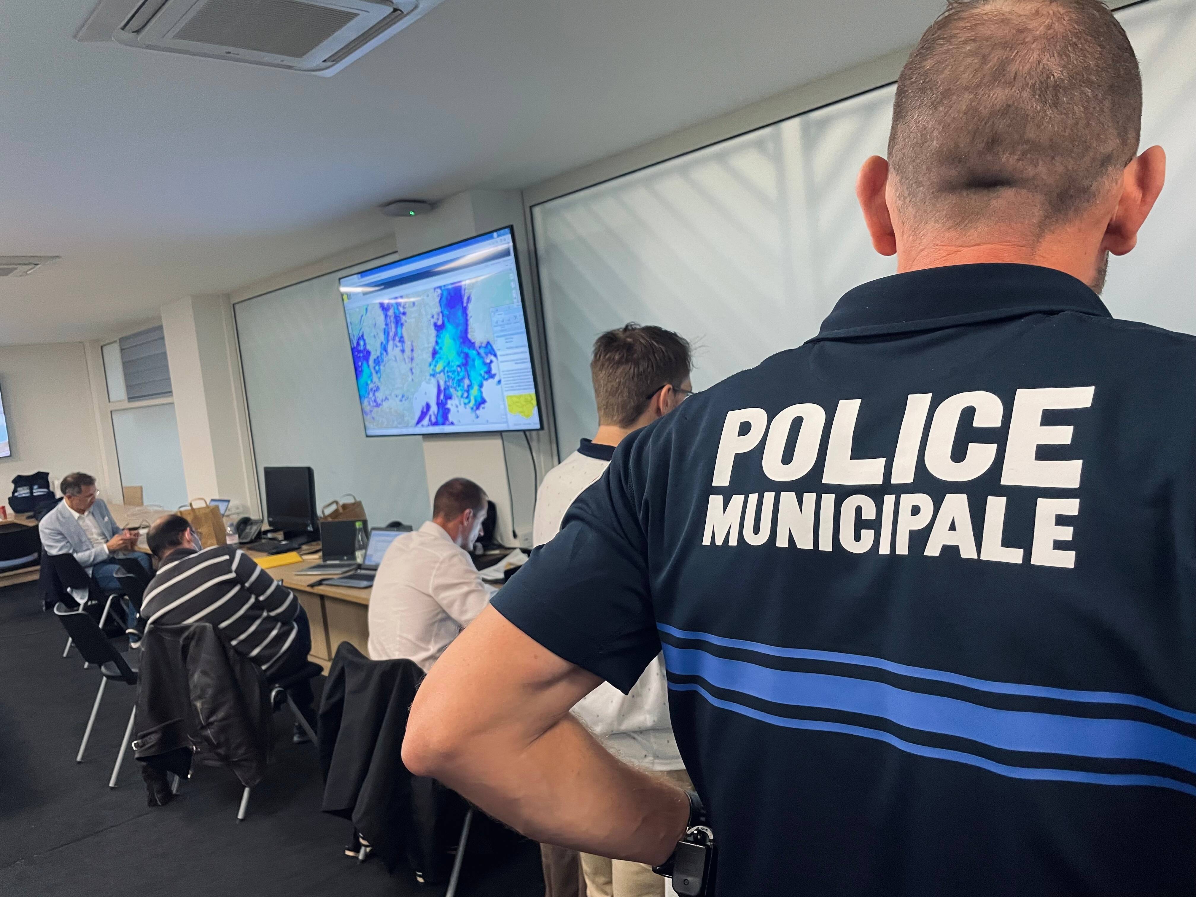 Dans les coulisses de la cellule de crise à Nice, au plus fort des précipitations
