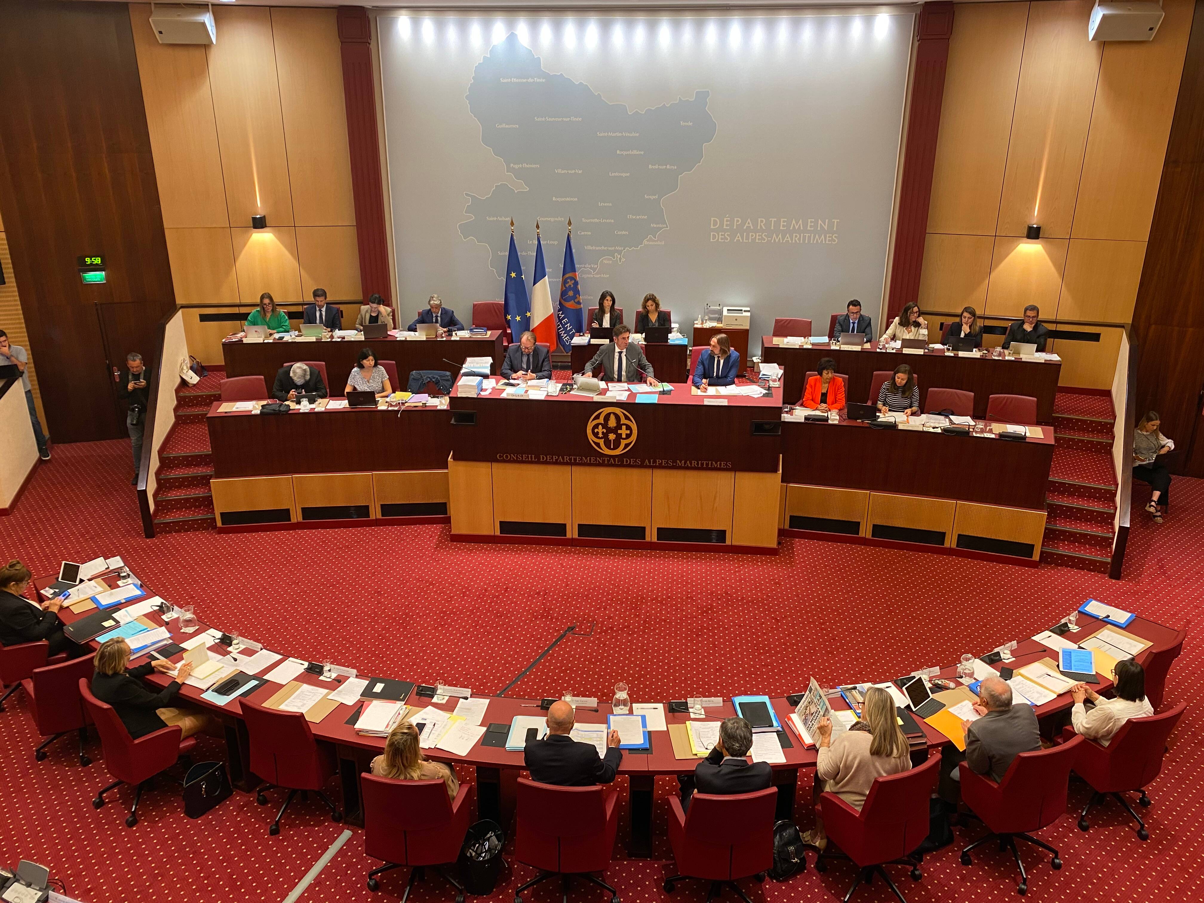 Victime d'une cyberattaque, le conseil départemental des Alpes-Maritimes contraint de couper ses réseaux pour protéger les données