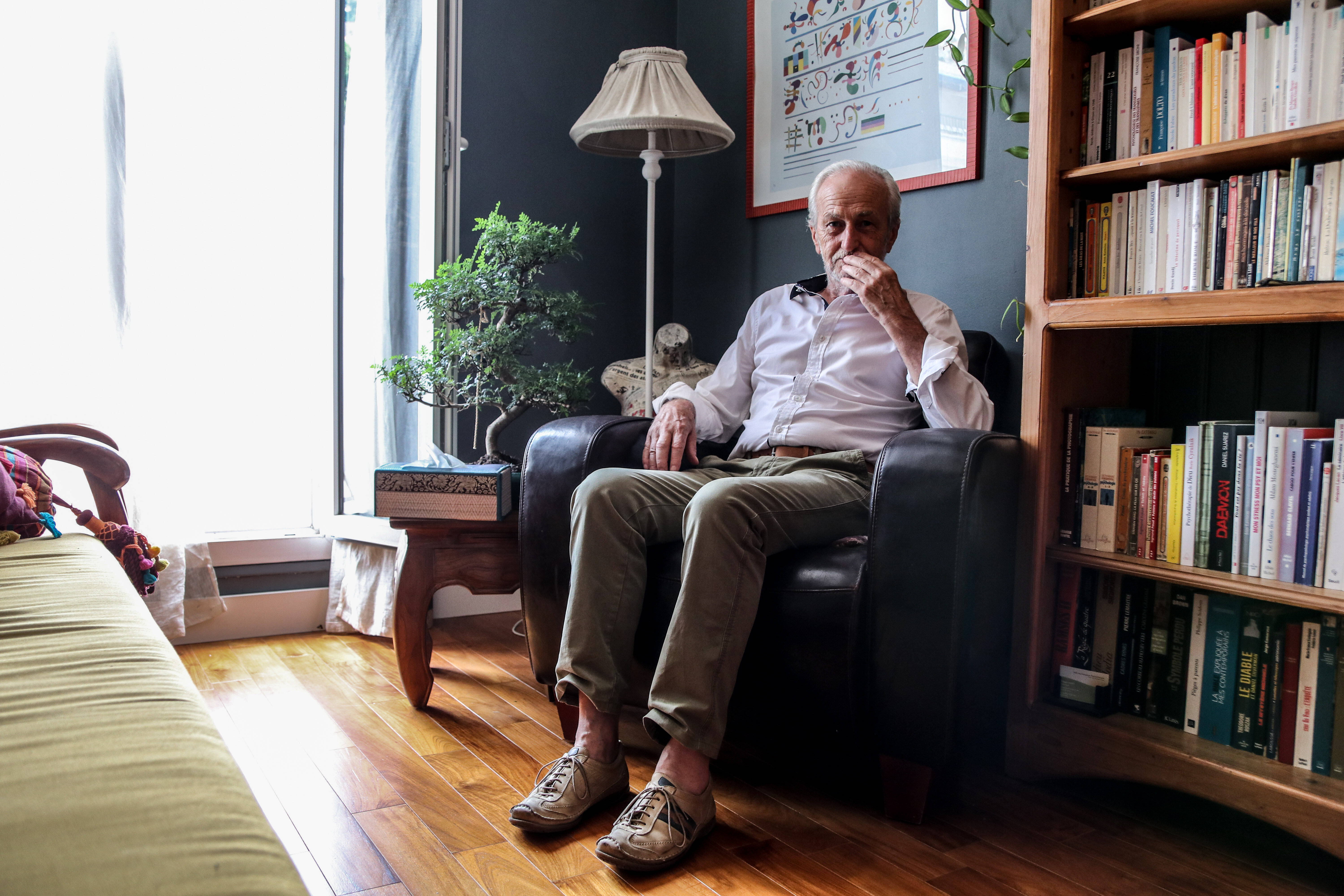 Arrivée de l'Ocean Viking à Toulon: "les traumas ressortent souvent après leur régularisation", selon Philippe Albert, psychologue