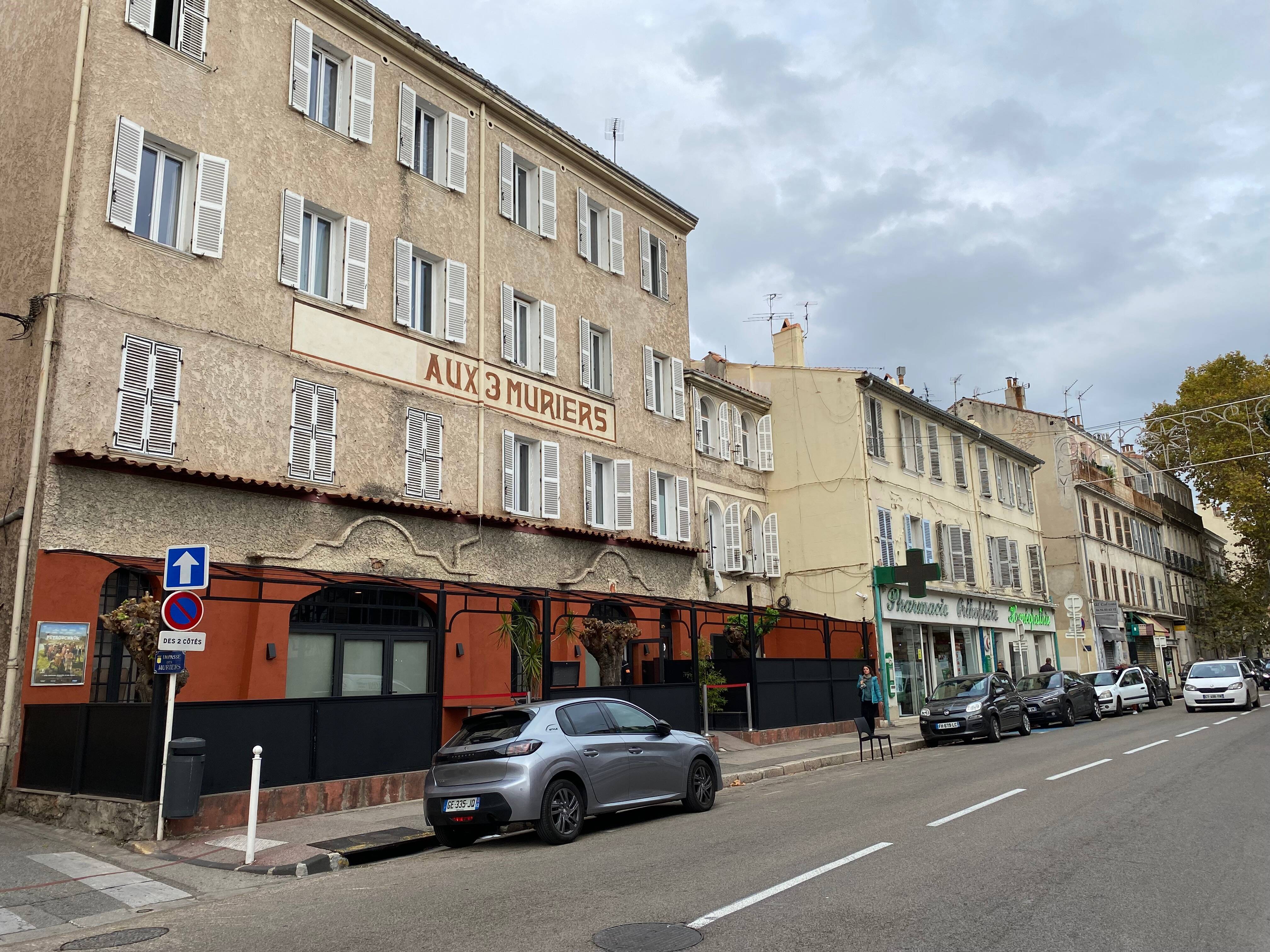 "Des migrants aux Trois mûriers? Pas nouveau!" À Toulon, les riverains habitués à la présence de mineurs non accompagnés