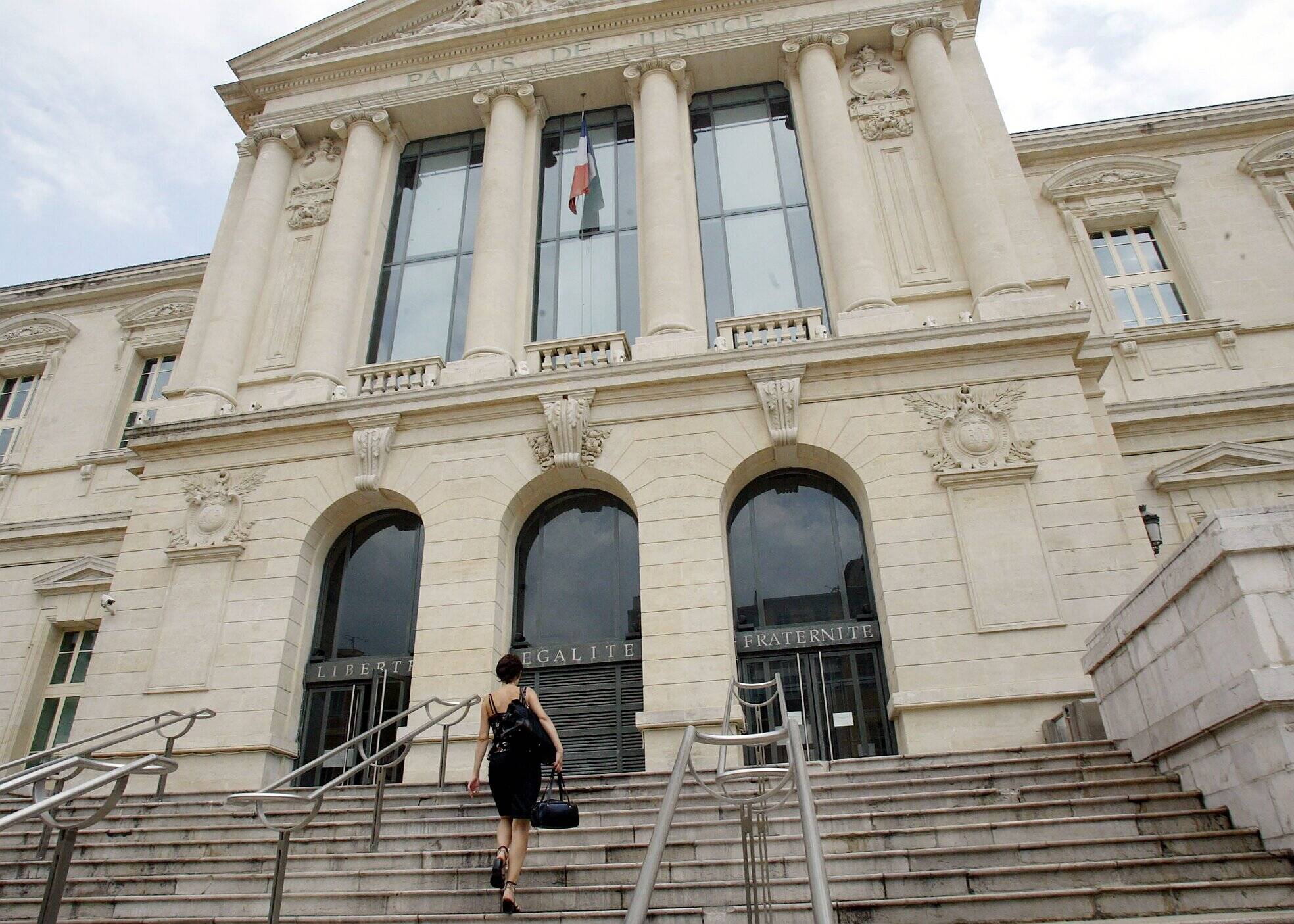 "Je n'ai pas réfléchi", il raconte sa fuite spectaculaire du tribunal de Nice... qui l'envoie en prison