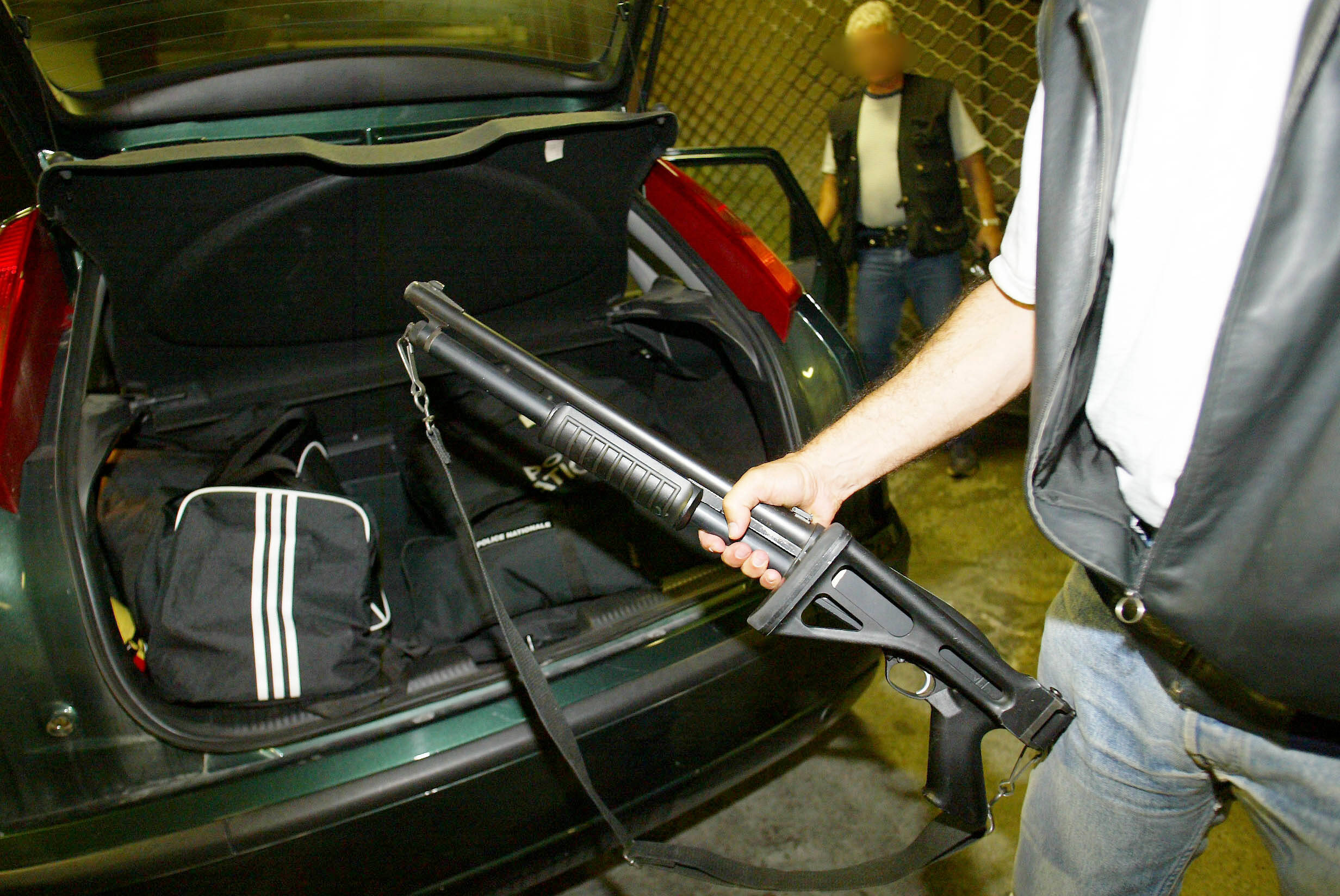 Comment un téléphone trouvé dans la rue a permis aux enquêteurs de faire une spectaculaire découverte sur la Côte d'Azur