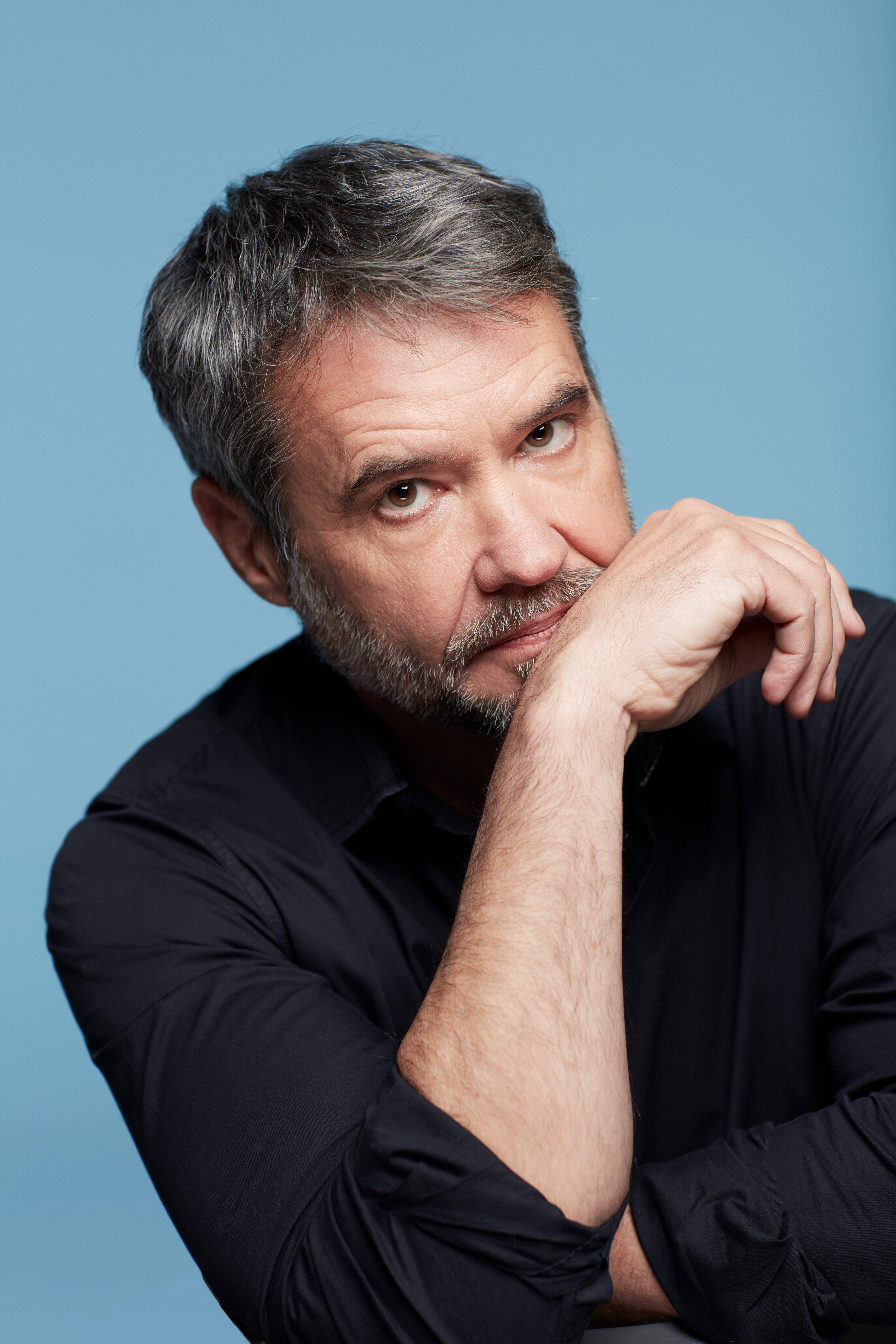 "Toujours rester dans sa vérité": Franck Bouysse nous en dit plus sur son nouveau livre "L'Homme peuplé"