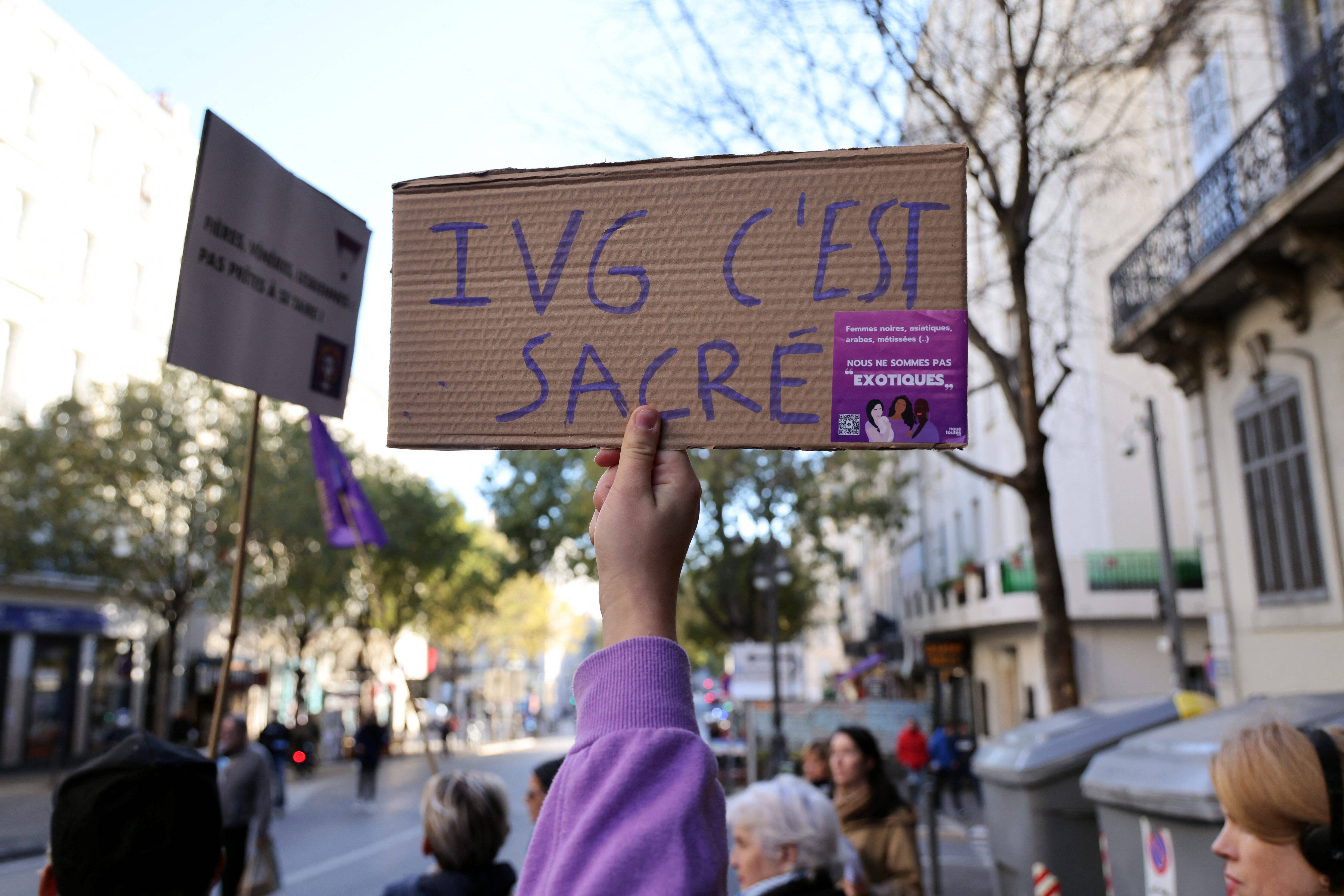 Pour, contre, absent: qu'ont voté les députés des Alpes-Maritimes pour l'inscription du droit à l'IVG dans la Constitution?
