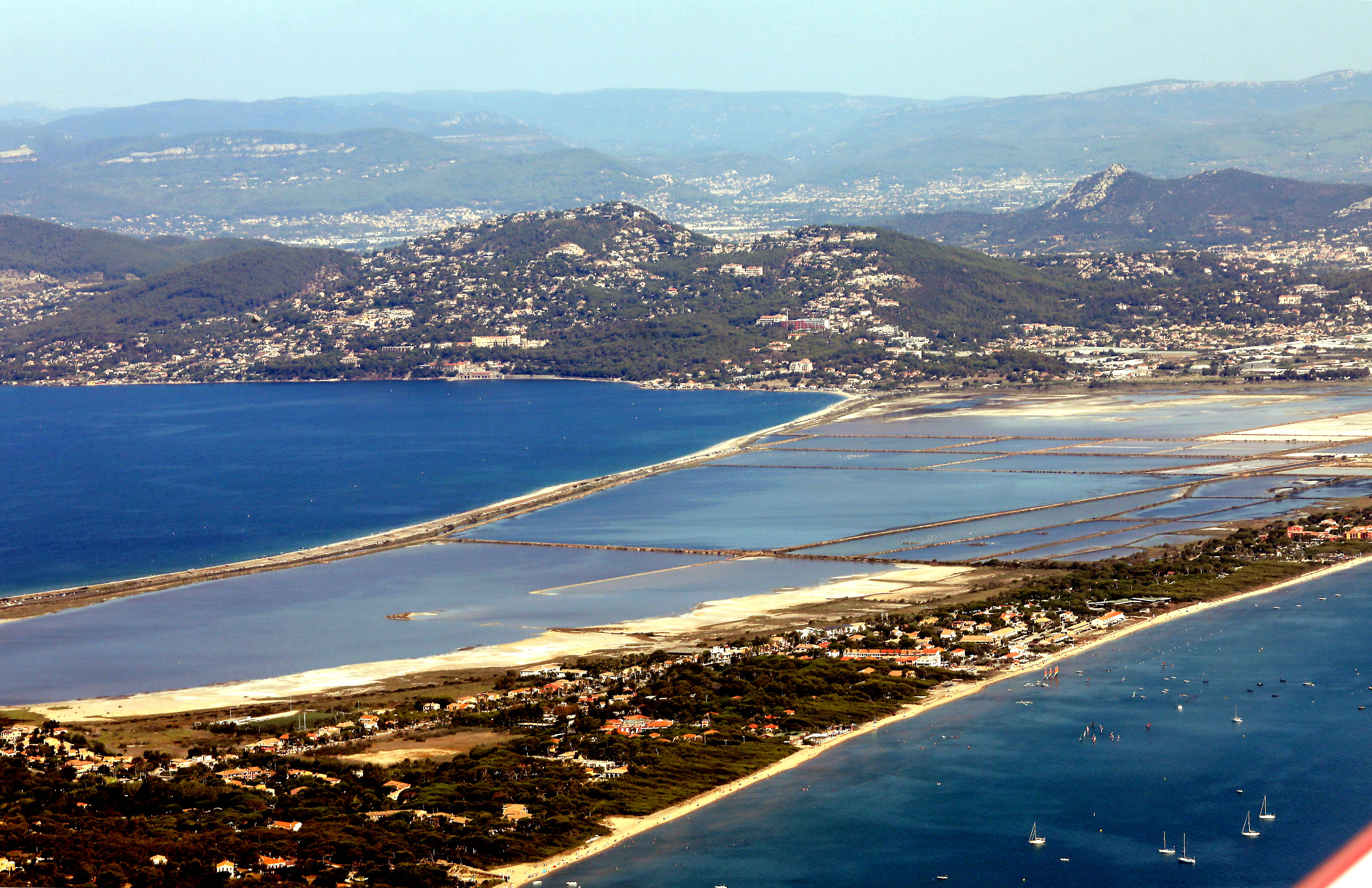 Face à l'érosion du littoral dans le Var, les élus locaux s'irritent des freins imposés par l'Etat