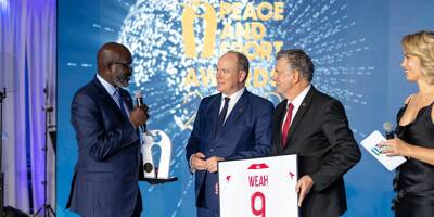 George Weah reçoit le Prix spécial Peace&Sport à Monaco pour son engagement au service de la Paix