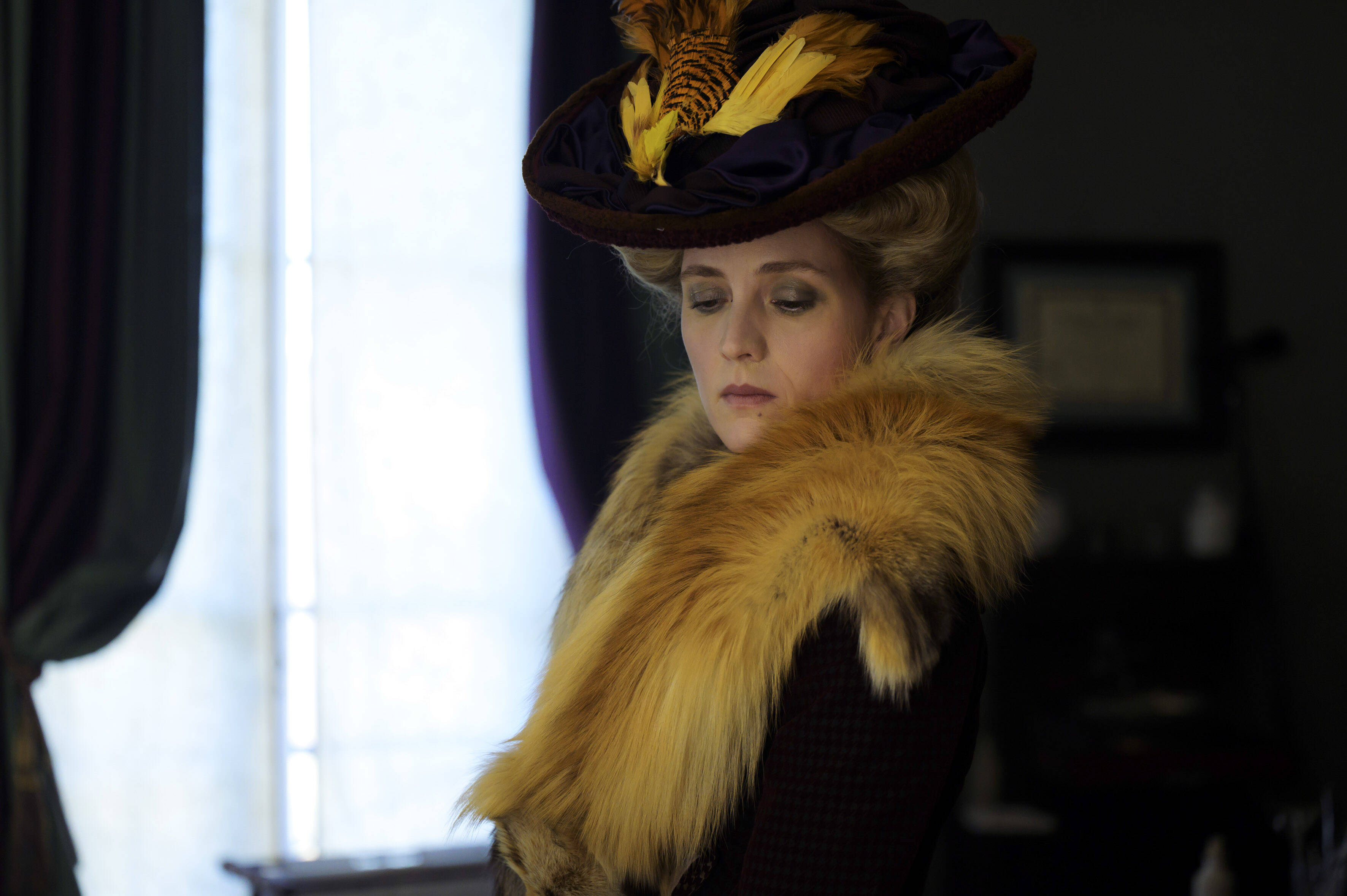 Evelyne Brochu, une actrice québécoise prodigieuse à découvrir dans la série Paris Police 1905 sur Canal +