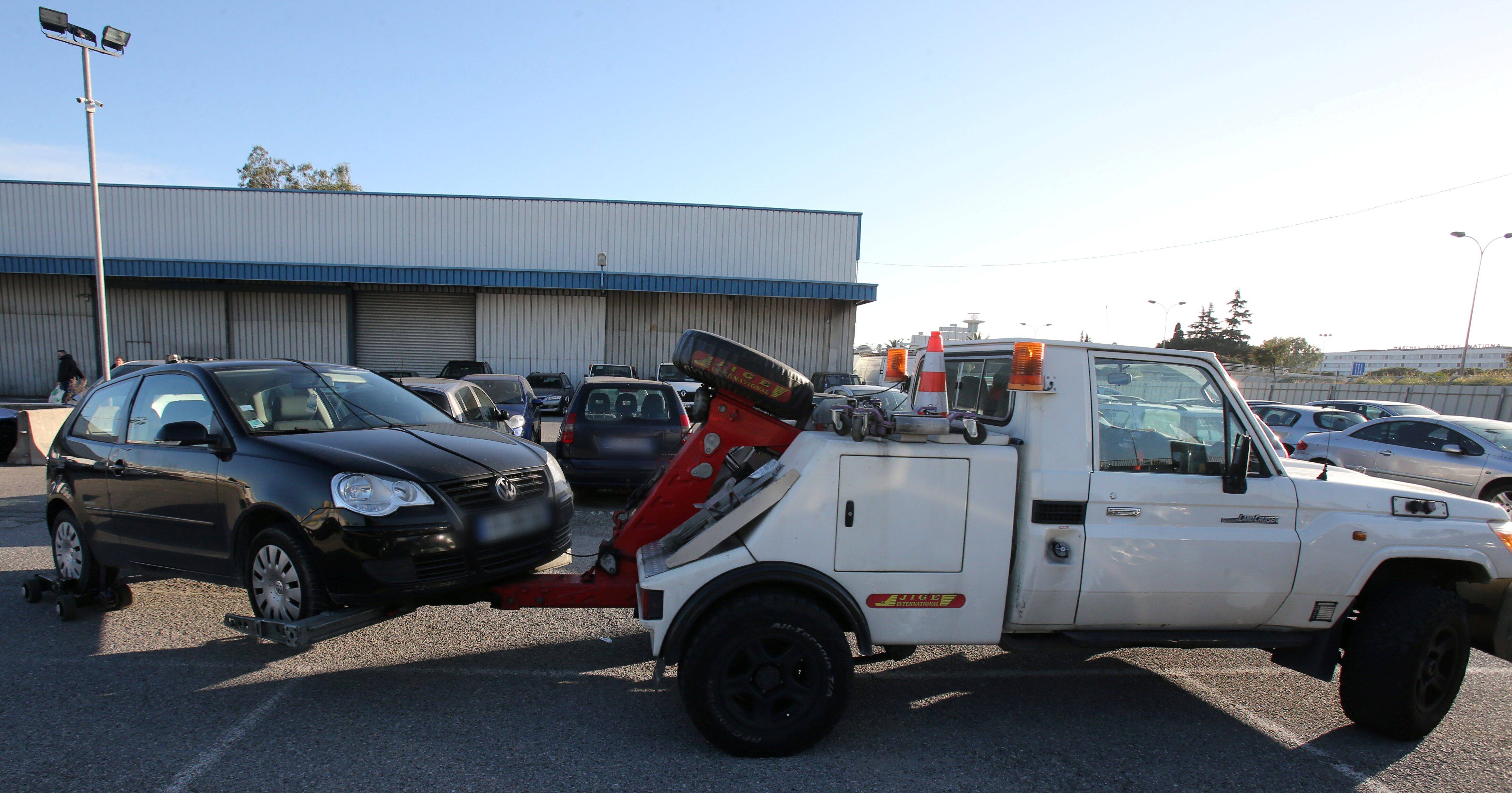 "Non, il n'y a aucun problème avec la fourrière de Saint-Laurent-du-Var!", assure la mairie et le délégataire