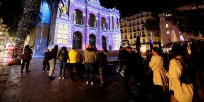 Grand spectacle son et lumière sur la façade de l'opéra de Toulon