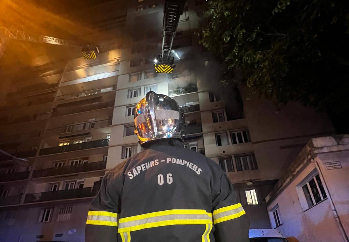 De Nice à Vaulx-en-Velin, pourquoi les feux d'immeubles sont un terrain miné pour les sapeurs-pompiers
