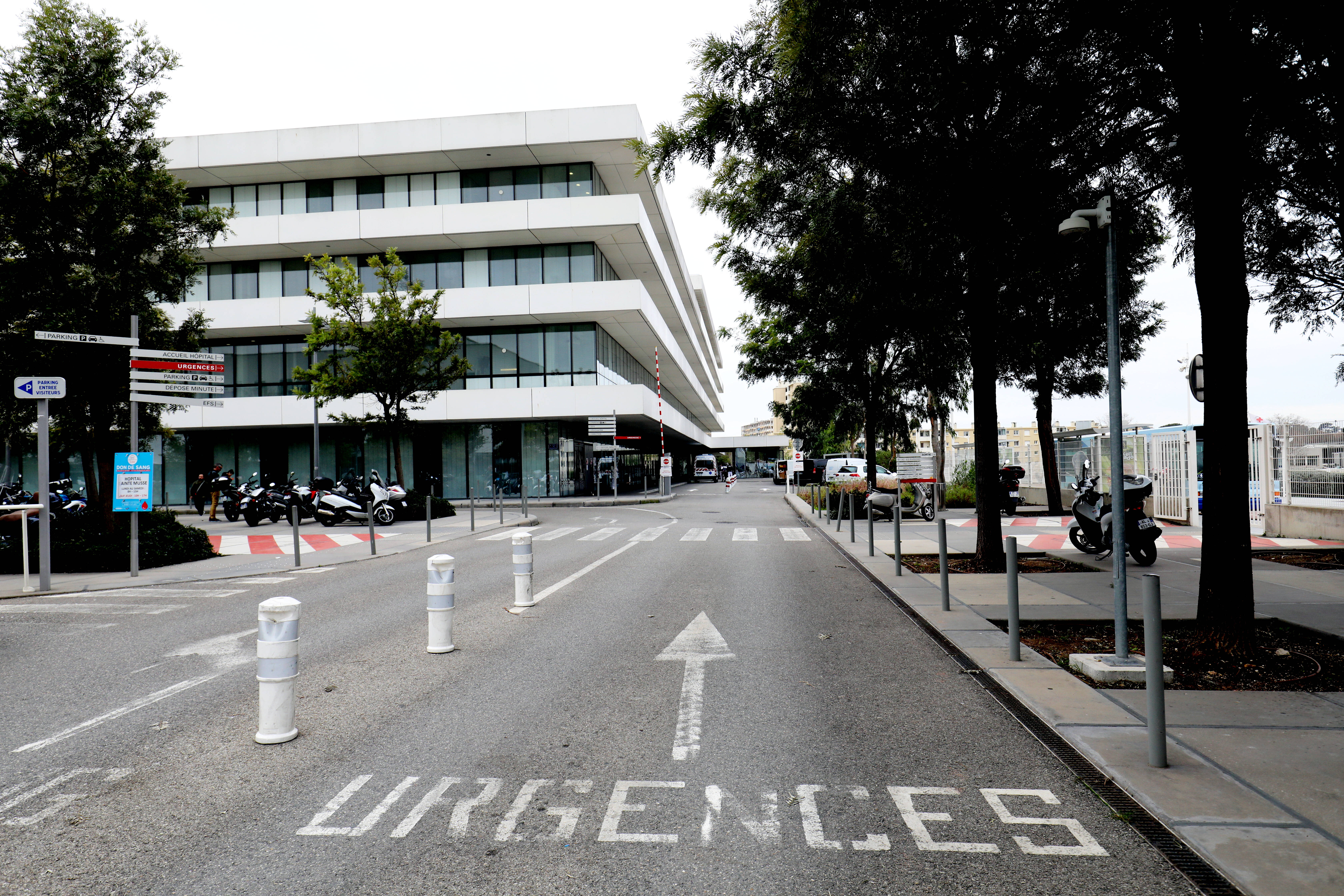 Comment l'hôpital Sainte-Musse de Toulon fait face à la fermeture de lits en gériatrie