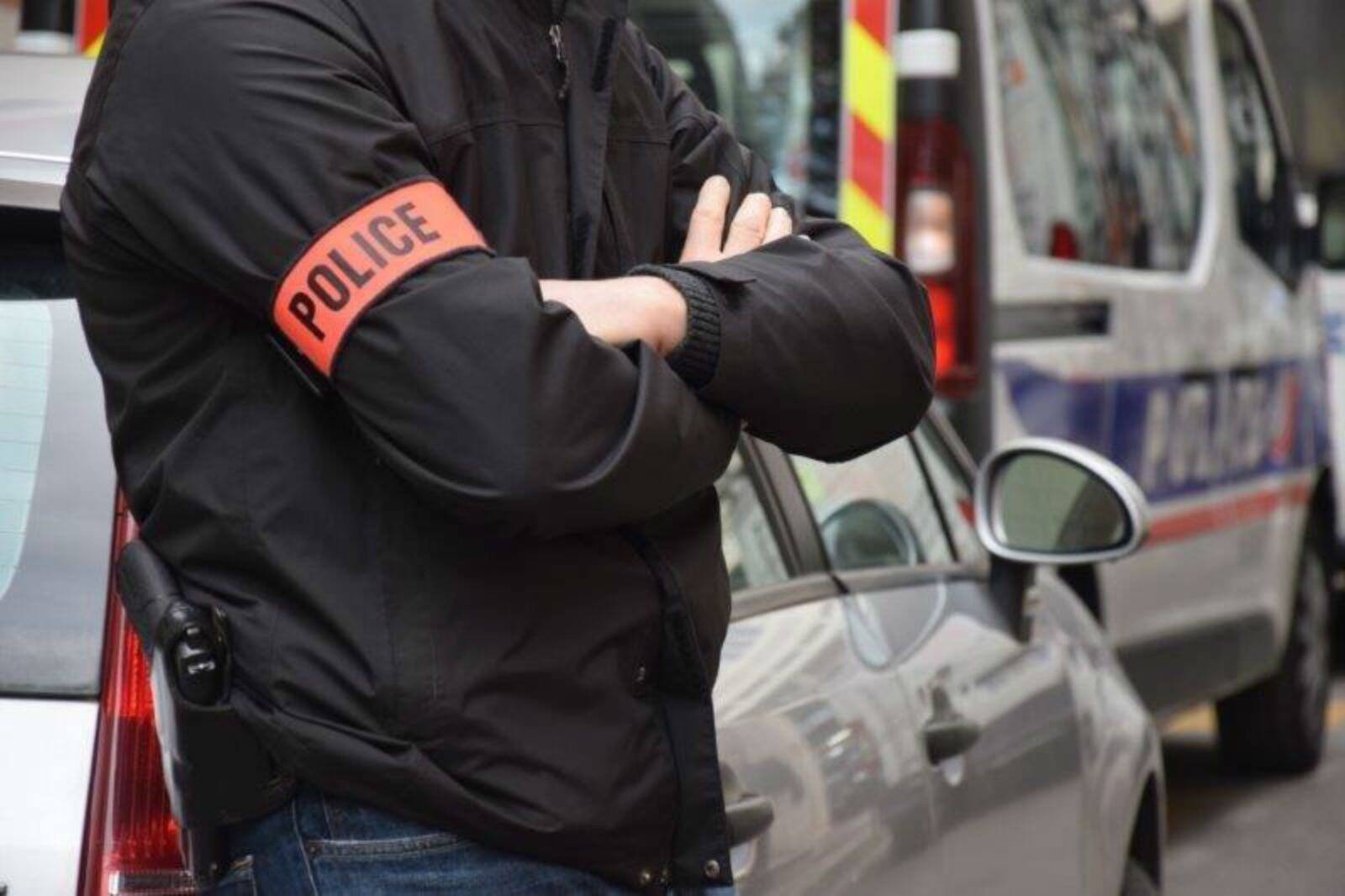 Trafic de cocaïne entre la région parisienne et le Var: trois personnes mises en examen