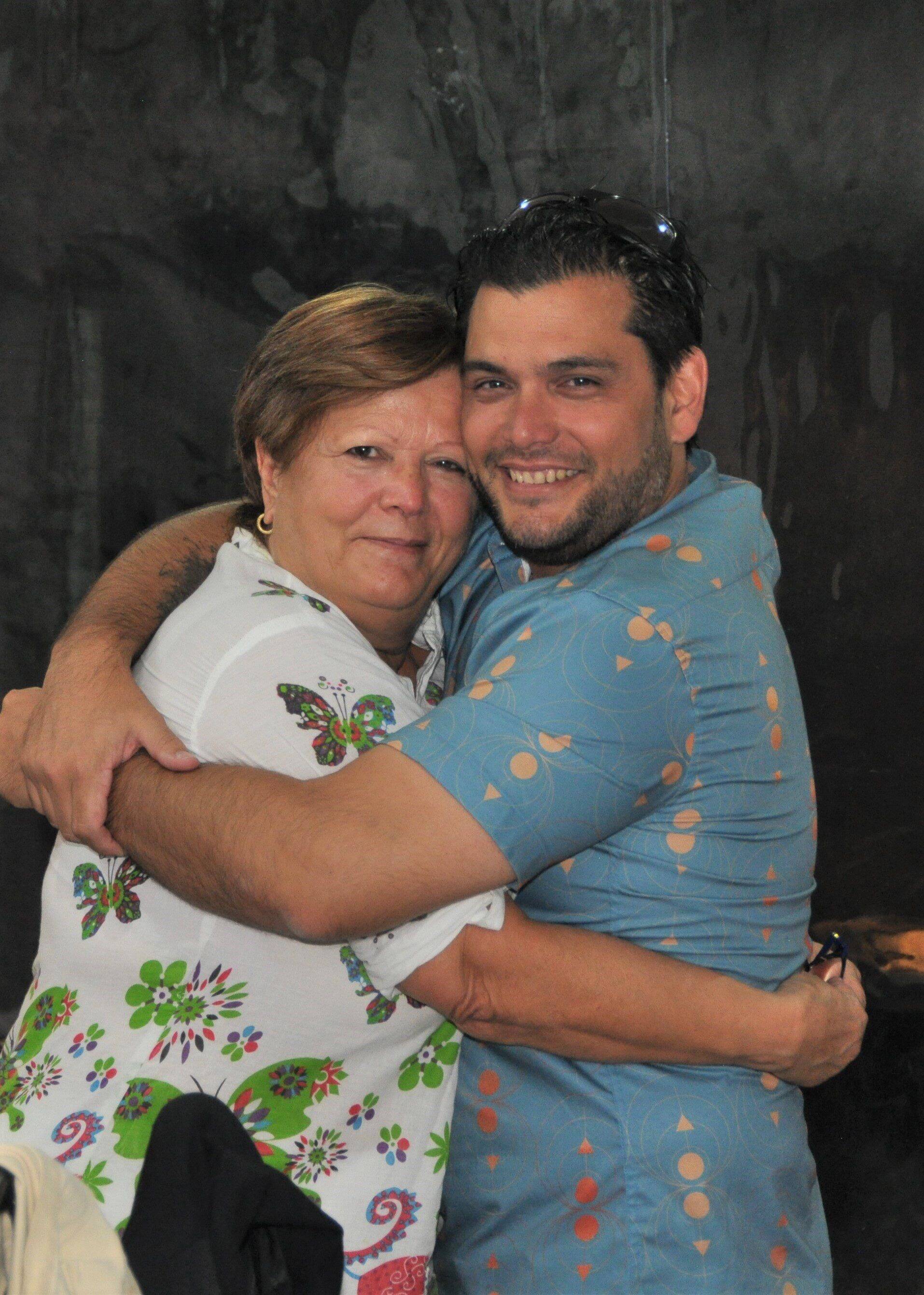 "Le plus beau cadeau de ma vie": une famille de Saint-André-de-la-Roche réunie après 6 ans