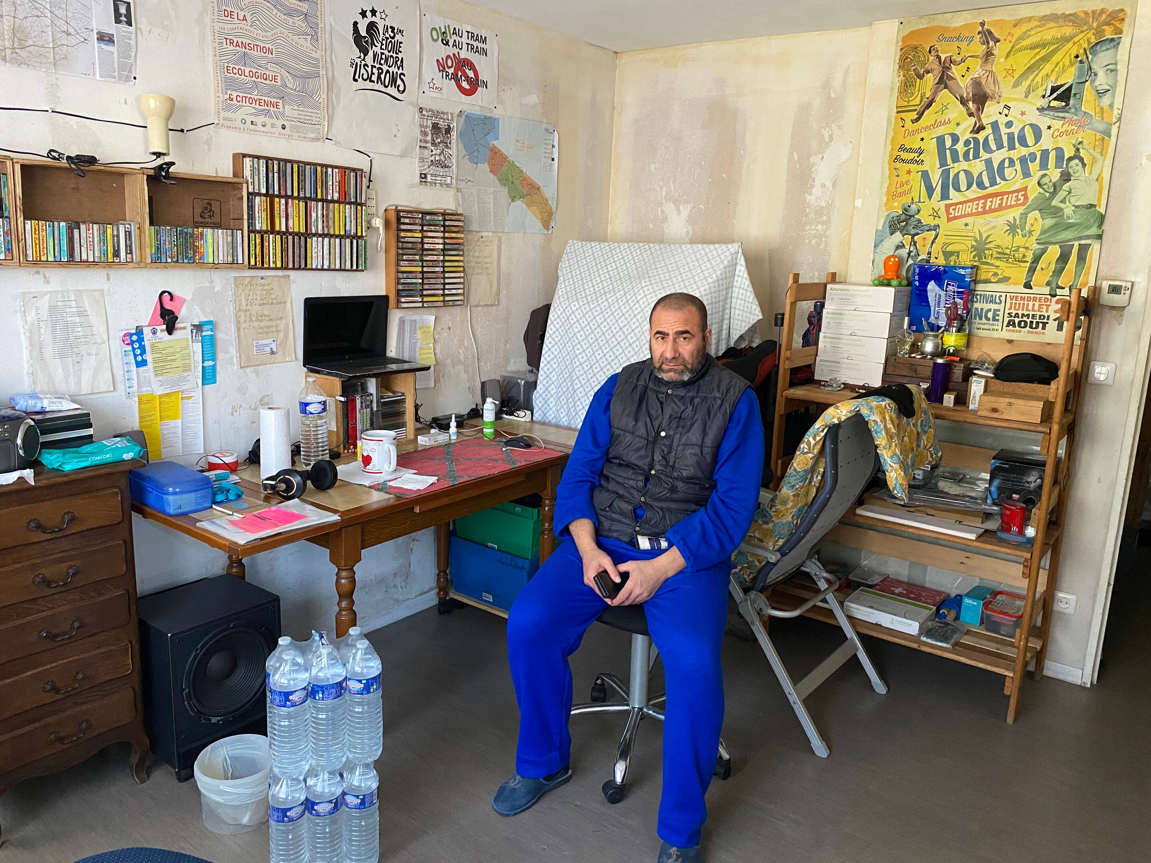 A Nice, il vit dans son HLM sans eau ni chauffage à cause des squatteurs