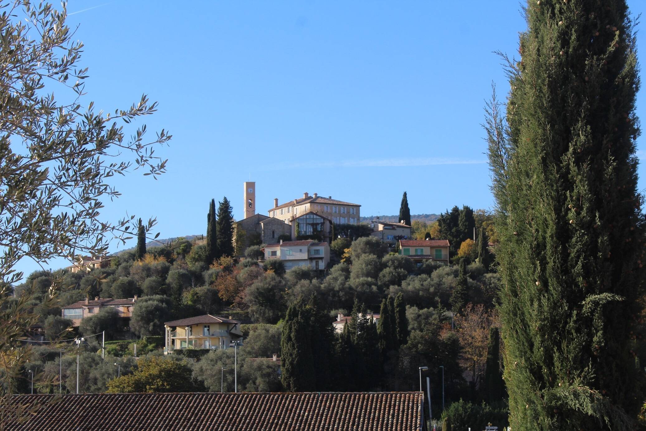 Projet du centre de la Sarrée: les élus de Châteauneuf et Opio disent "non"