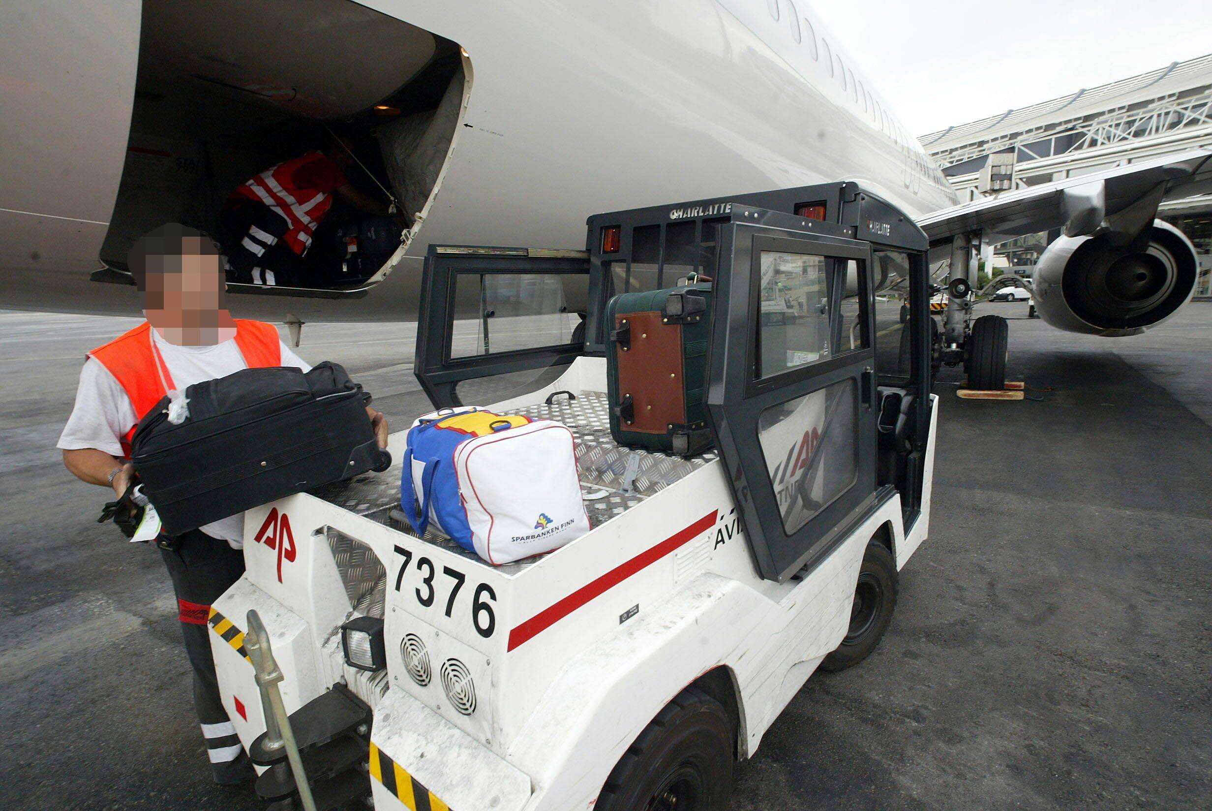 "Vous êtes tous des c...", un bagagiste de l'aéroport de Nice condamné pour des menaces envers une employée