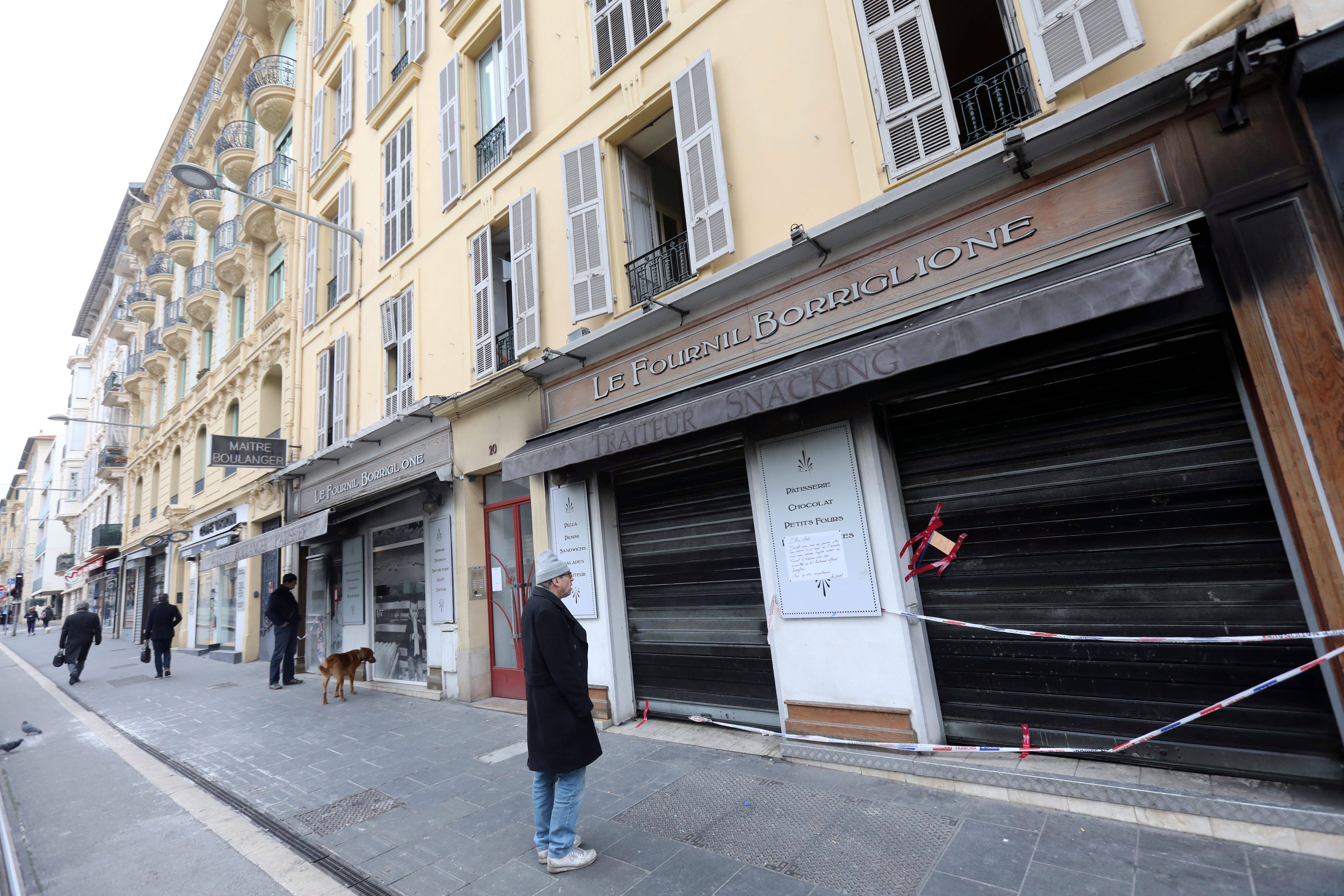 "On va faire comment sans vous...": un quartier de Nice orphelin de sa boulangerie détruite par un incendie