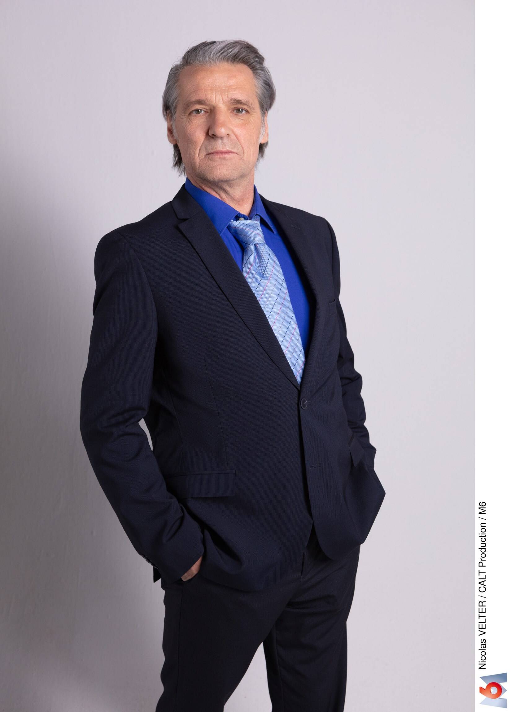 "Être à la hauteur de l'enjeu": Yvan Le Bolloc'h et l'équipe de Caméra café font revivre la série culte le temps d'une soirée