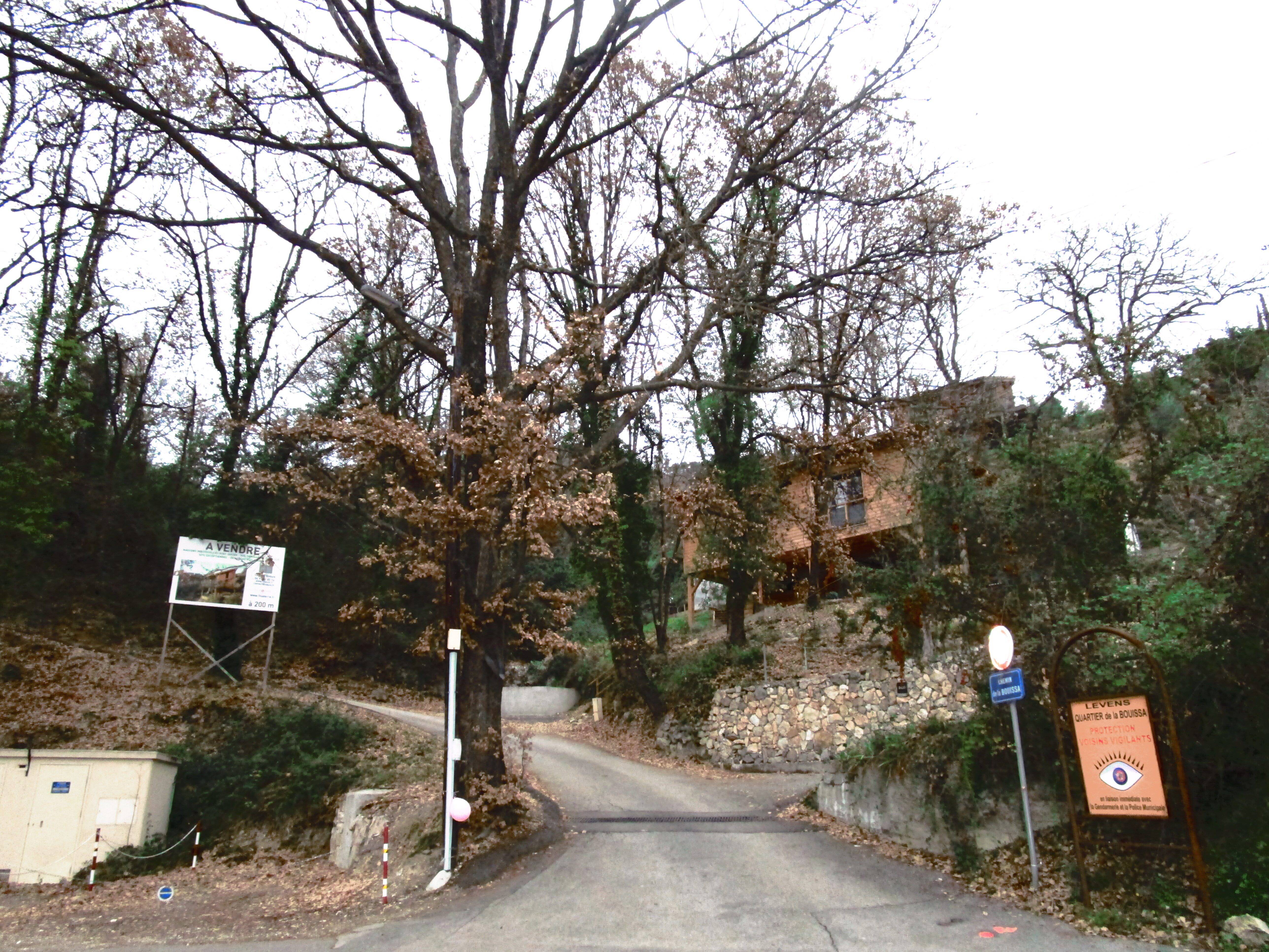 "Cela fait trois mois que je n'ai plus Internet. Je n'ai même plus de téléphone fixe": à Levens, un lotissement déconnecté du monde