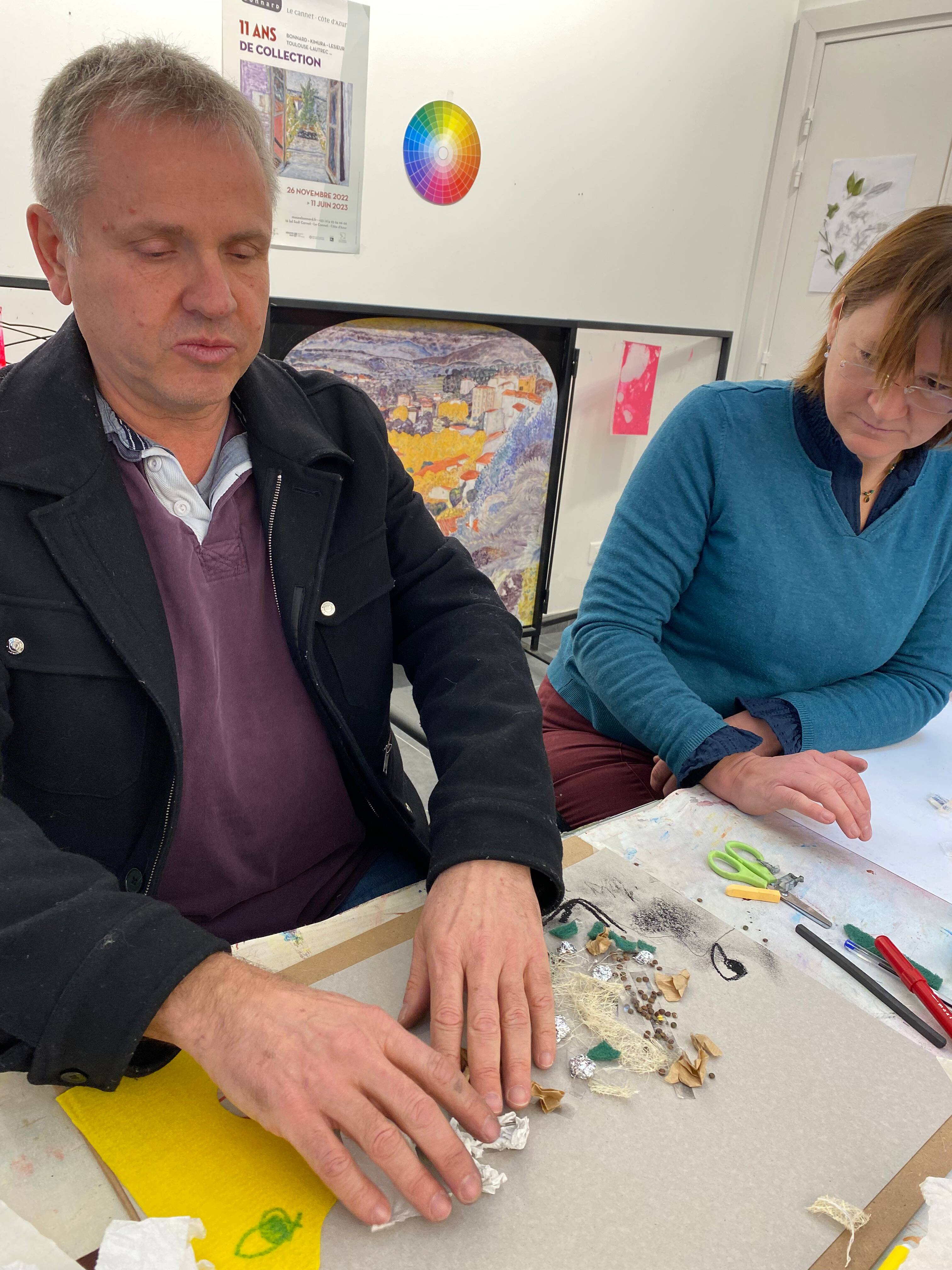 "Je veux exprimer ma frustration de ne plus voir", au musée Bonnard un atelier artistique inédit pour personnes malvoyantes