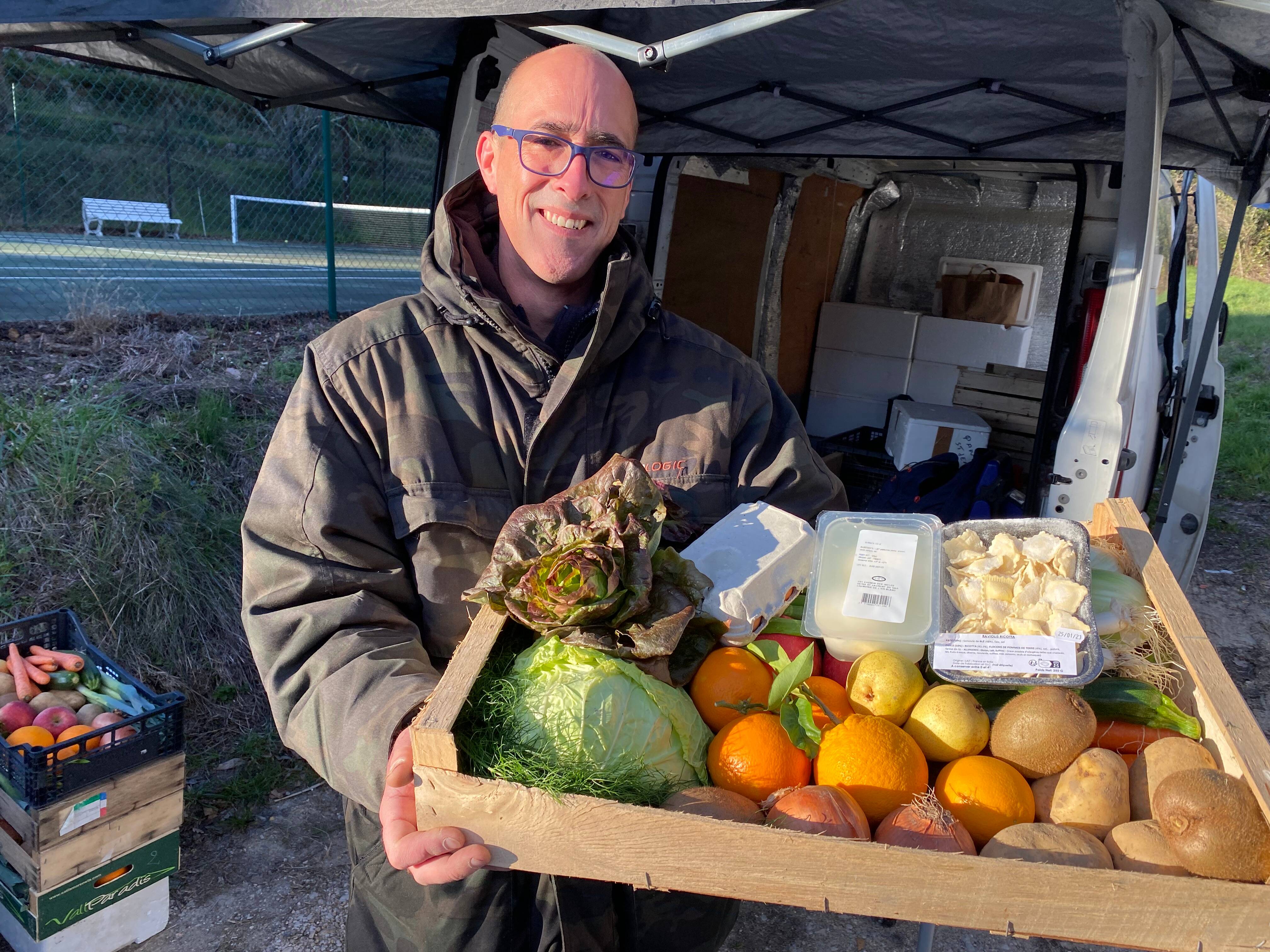 De Grasse à Antibes, le bon plan du panier de fruits et légumes de Romain