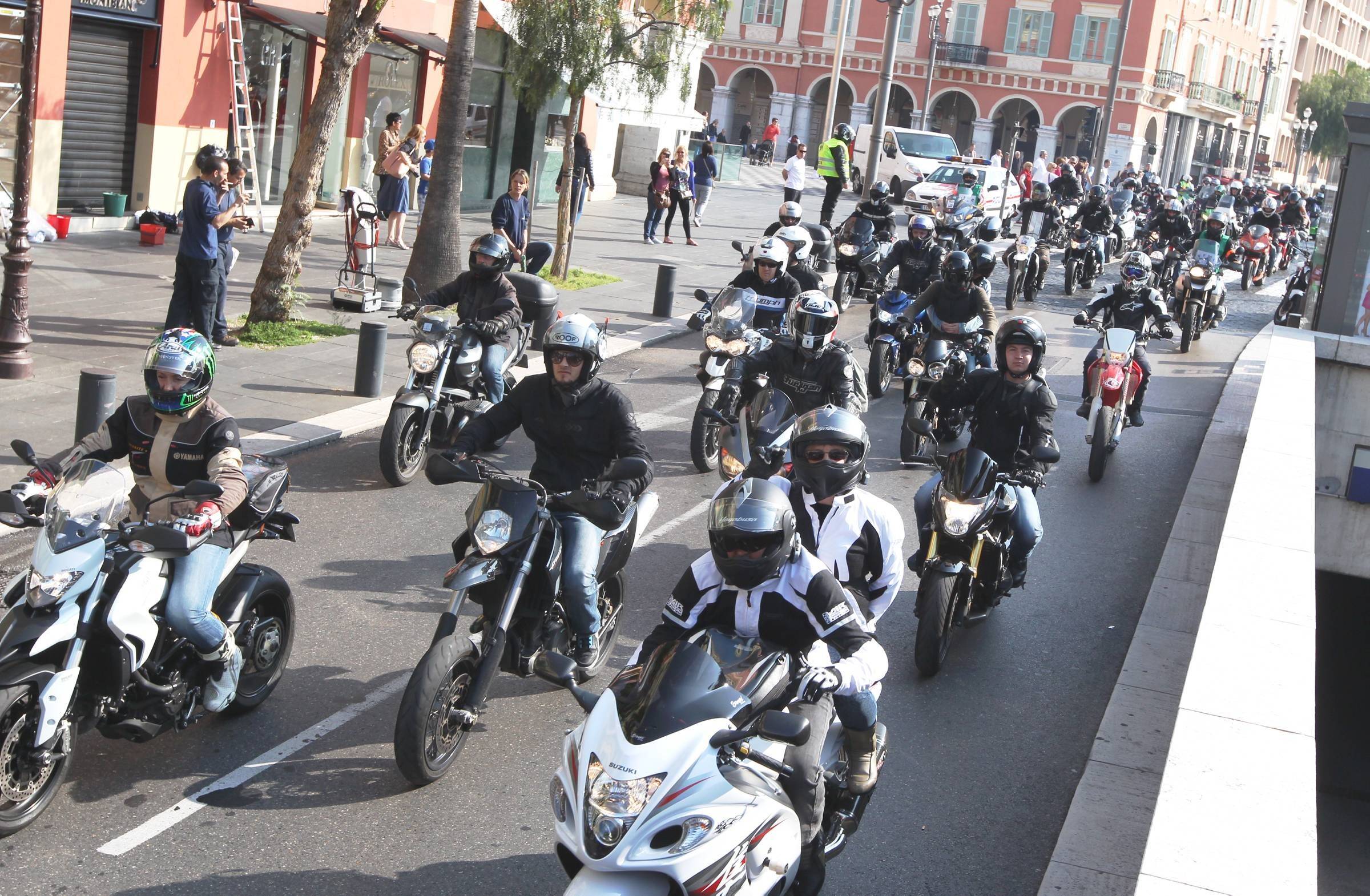 "C'est un racket!": les motards en colère vont défiler à travers Nice ce samedi, des perturbations à prévoir sur les routes