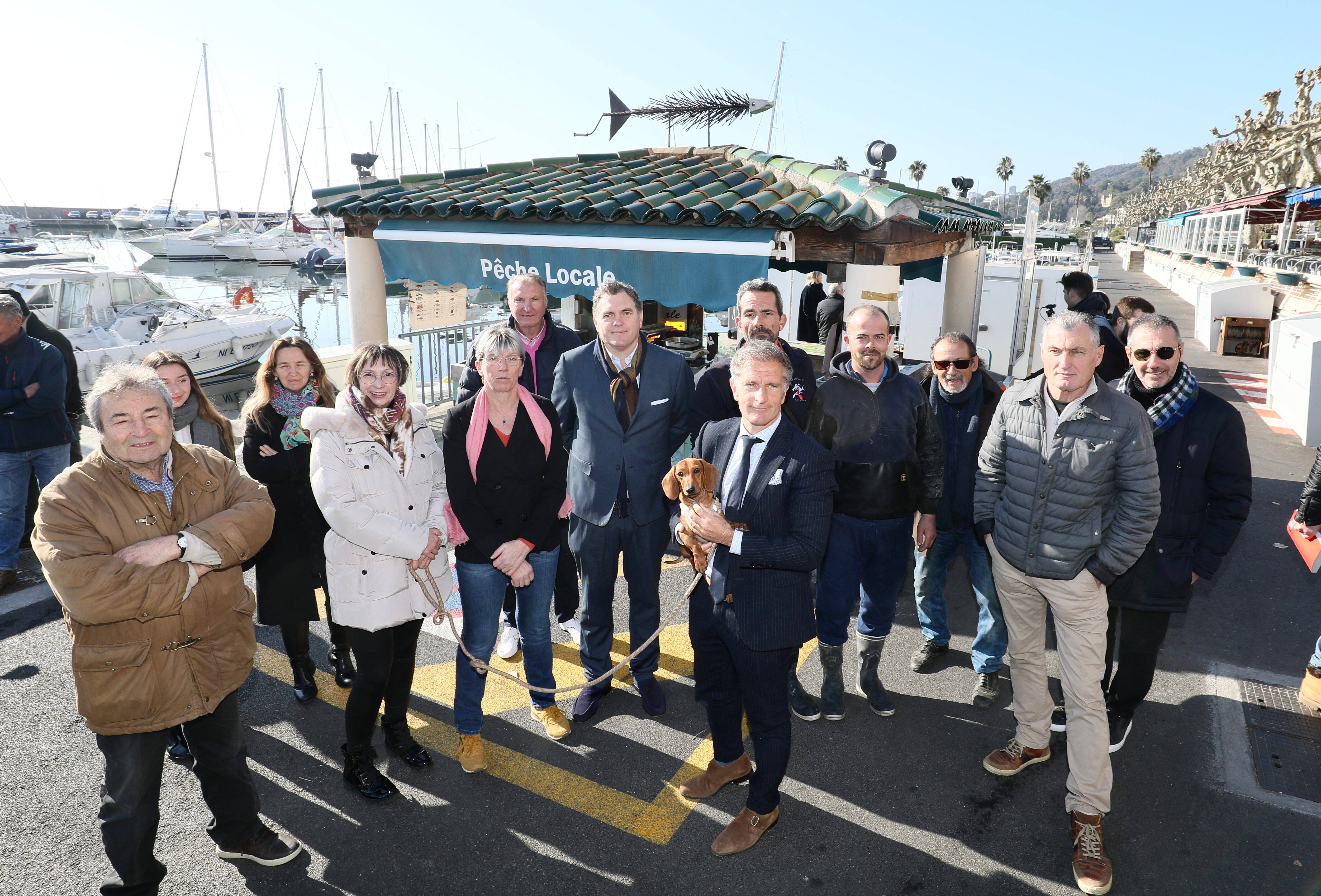 A Golfe-Juan, les élus, les pêcheurs et des riverains se mobilisent contre le projet de ferme aquacole