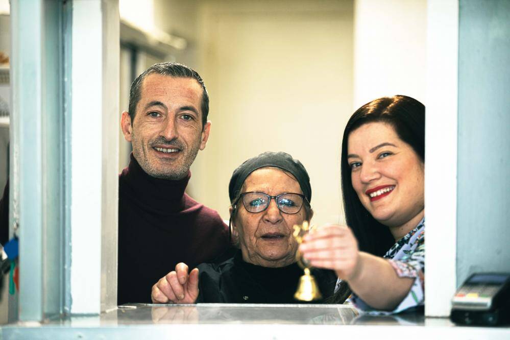 On vous fait découvrir le Canastel, le café le plus familial du littoral toulonnais