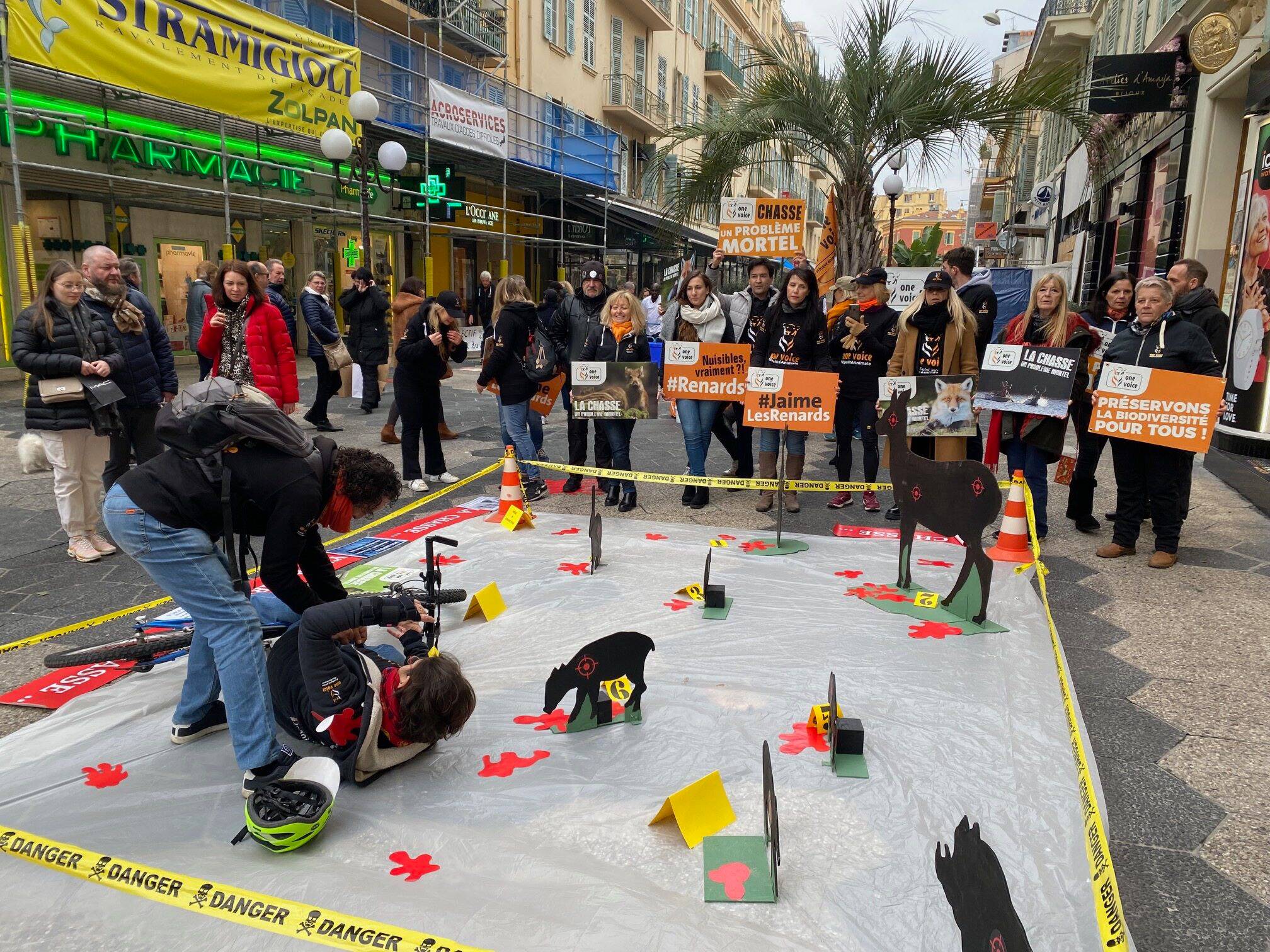 Mais pourquoi y avait-il une fausse scène de crime ce samedi après-midi dans le centre-ville de Nice?
