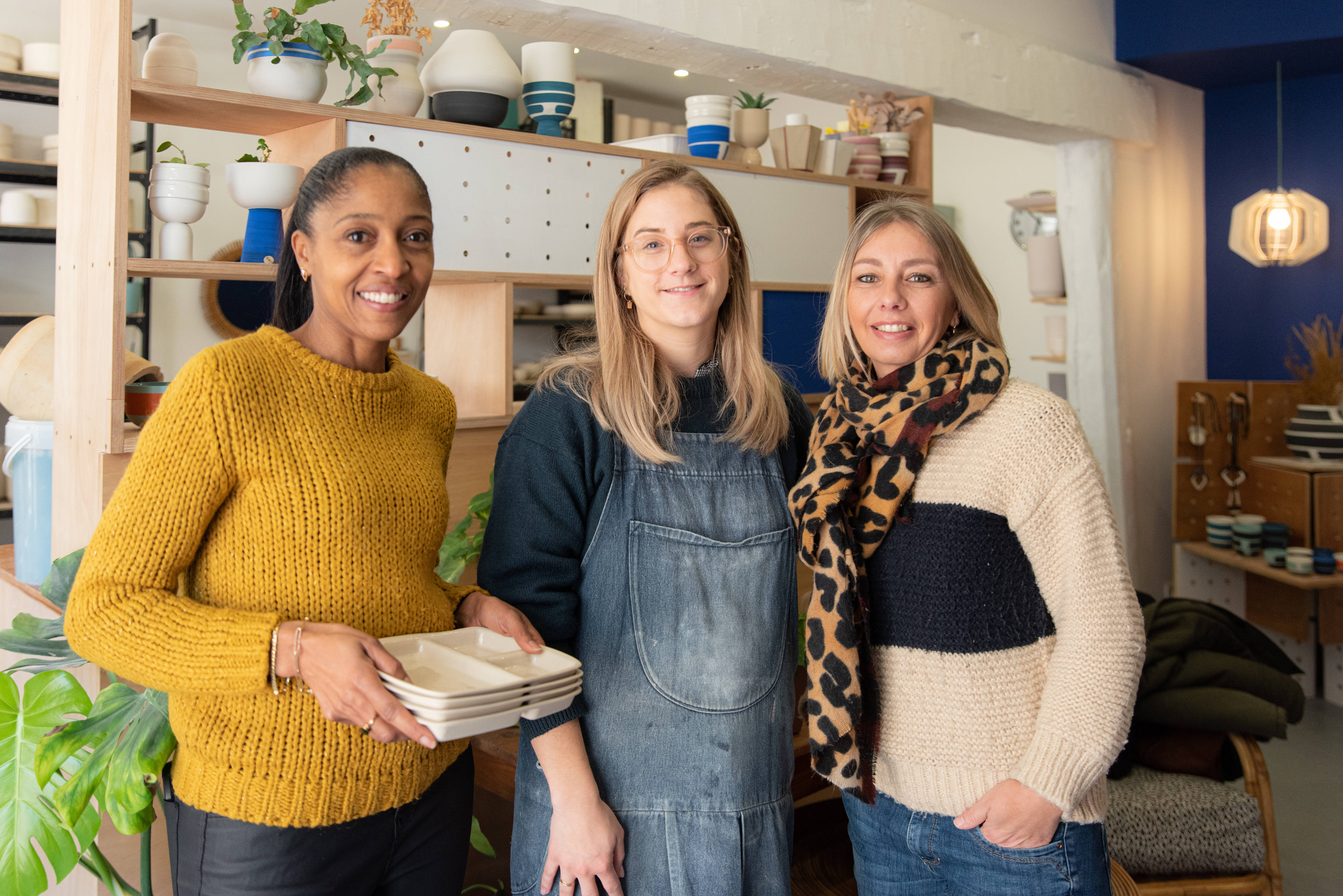 Pourquoi cette école de Mougins a-t-elle mis en place des assiettes en céramique sur mesure?