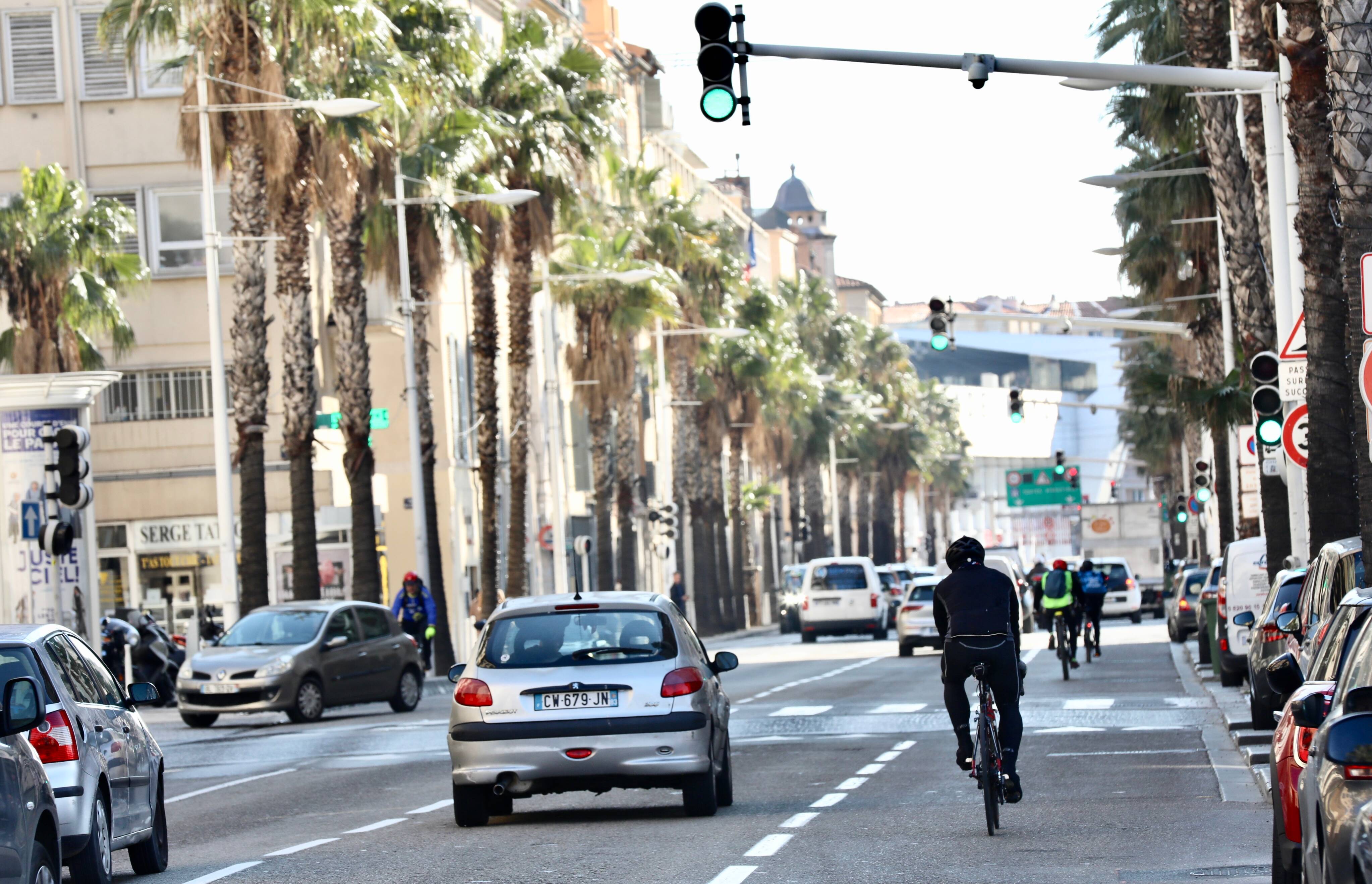 Il y aura bien une piste cyclable sur l'avenue du port à Toulon