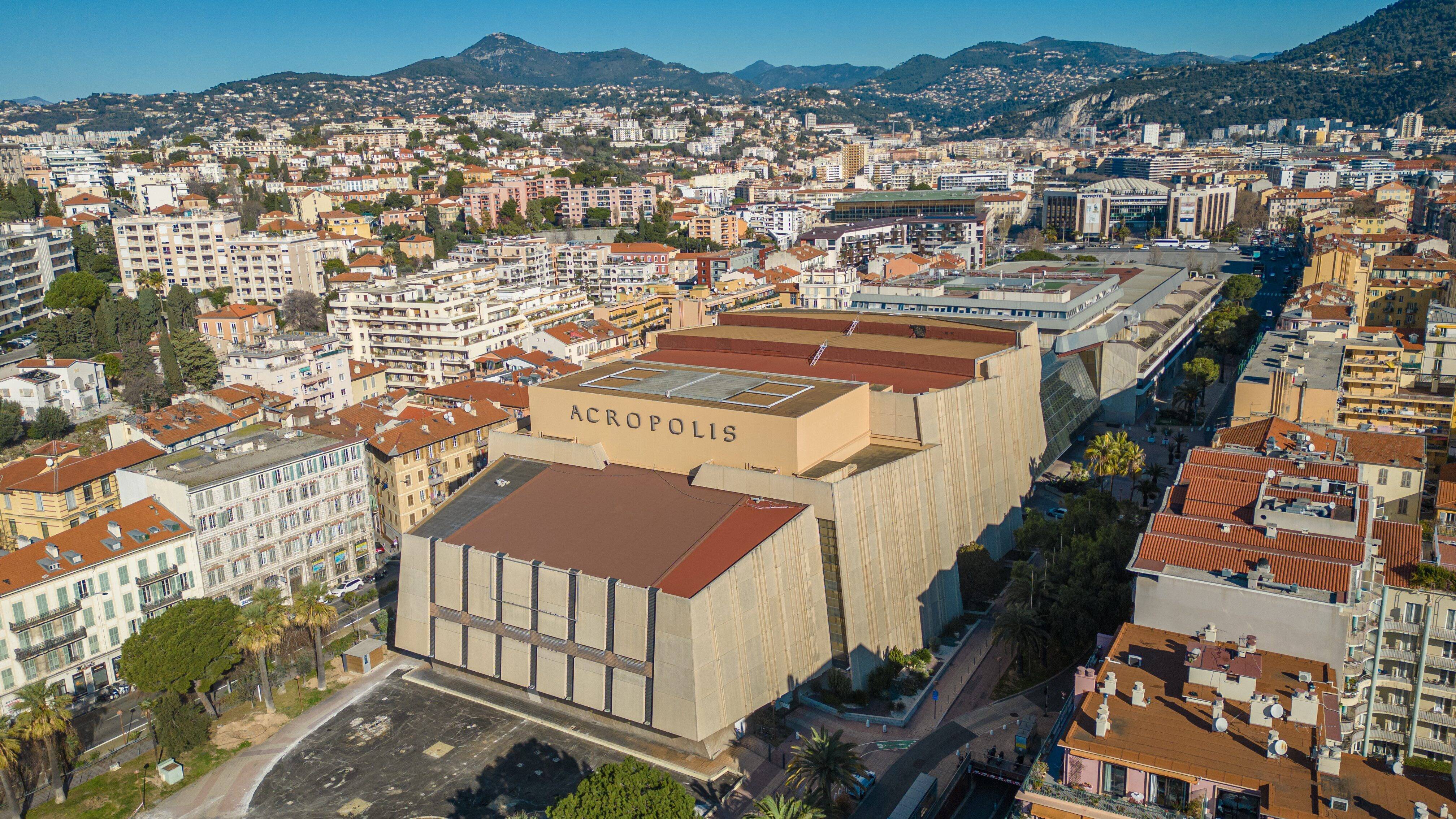 "Il y a un mince espoir de le sauver": un recours contre la démolition d'Acropolis va être déposé par une partie de l'opposition à Nice