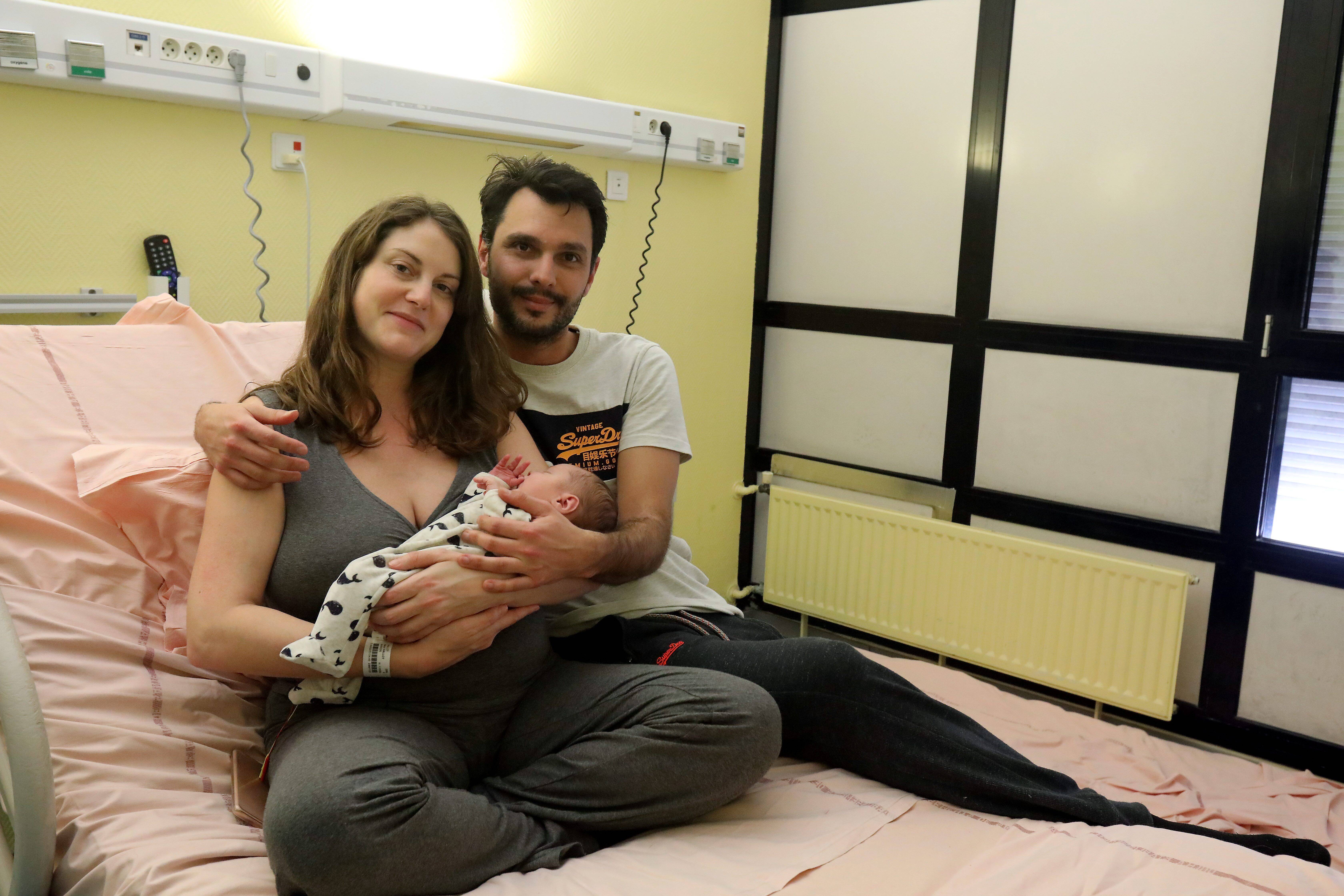 "Je préfère ne pas avoir eu de visite que d'avoir été envahie": et si les maternités de Nice ne rouvraient pas leurs portes aux visiteurs ?