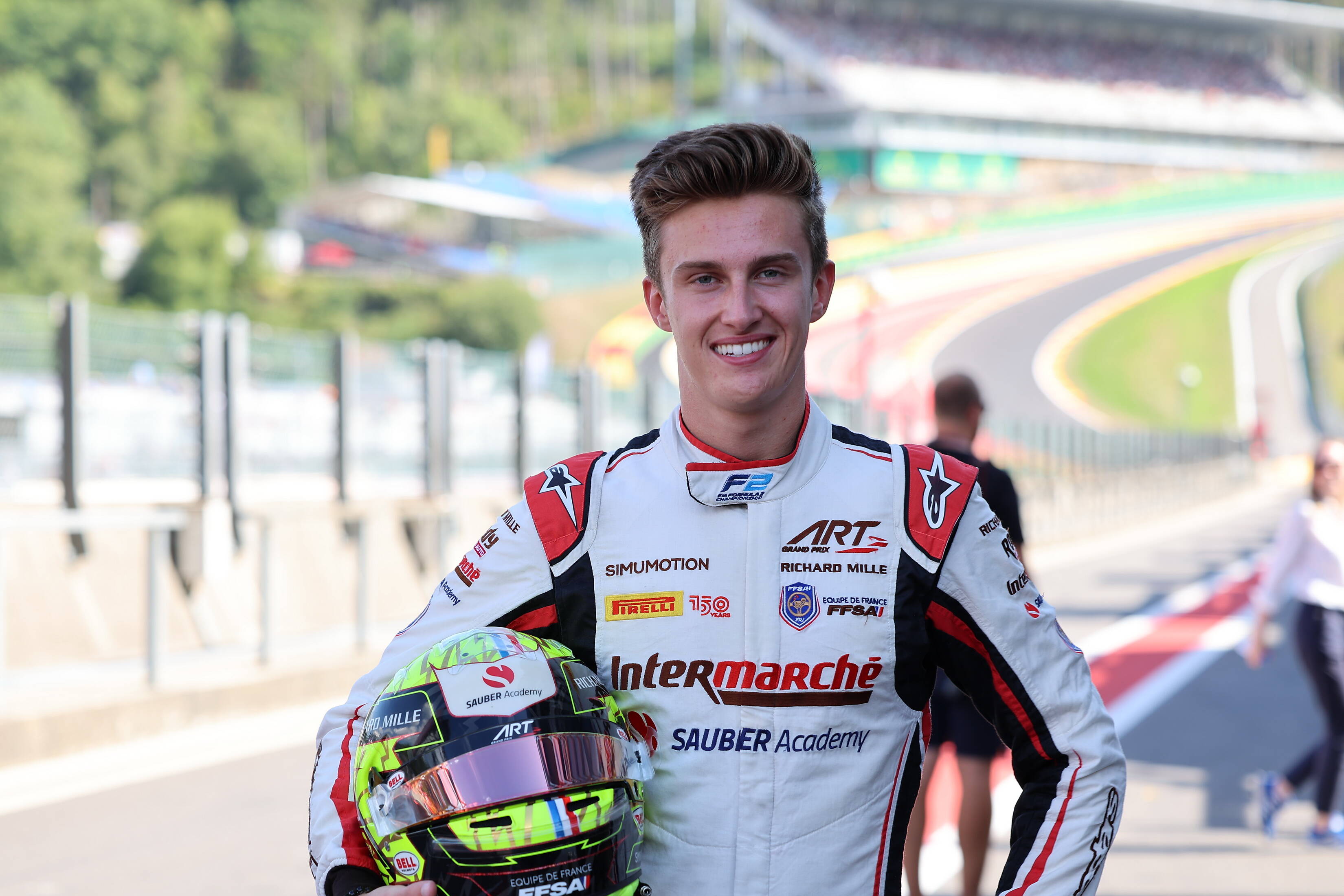 Le pilote grassois Théo Pourchaire s'offre la première pole position de la saison en Formule 2