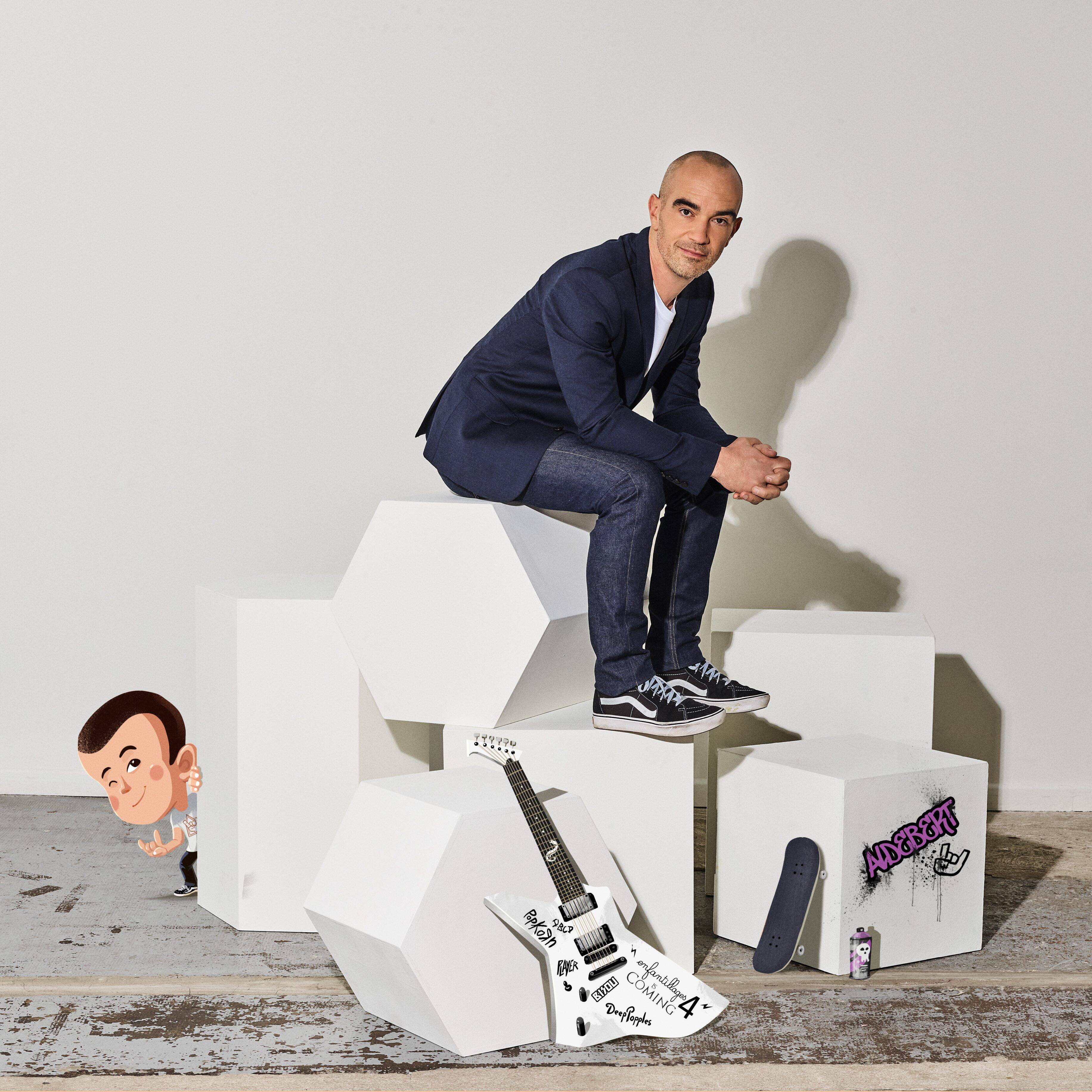 "J'ai appris la guitare avec Brassens et Metallica", Aldebert se confie avant son concert familial à Toulon