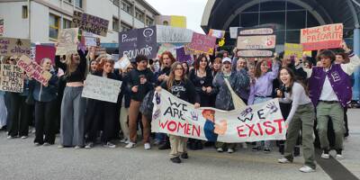 A Toulon, lycéens et habitants ont défilé pour les droits des femmes