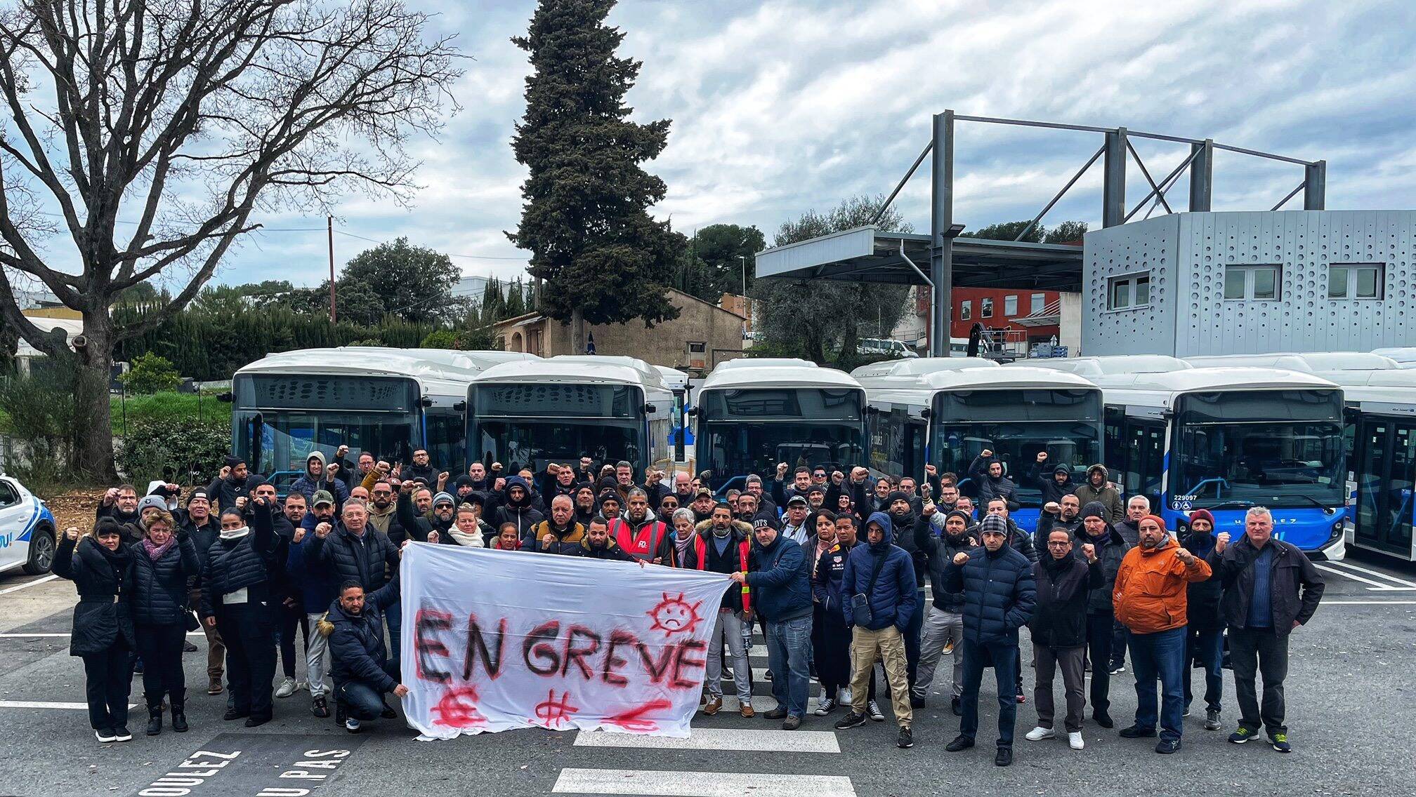 "On est désolés pour les usagers mais on continuera tant qu'on n'obtiendra pas ce qu'on veut", la grève se poursuit à Kéolis