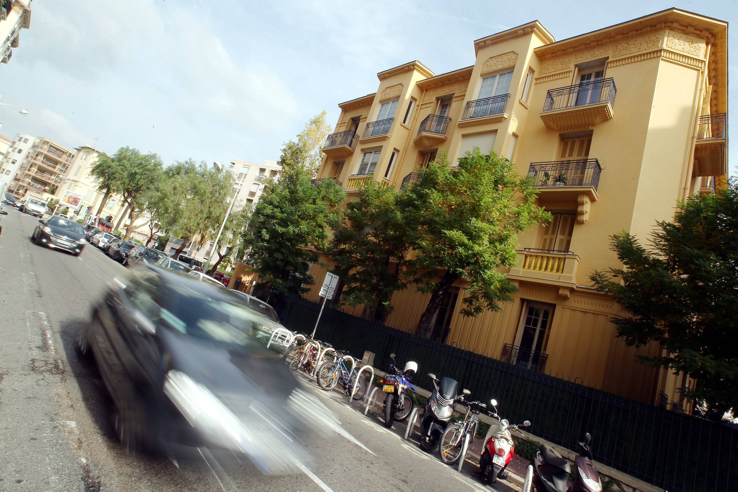 "Pardon, je ne l'ai pas vu...": un homme "anéanti" par la mort du retraité qu'il a renversé à Nice