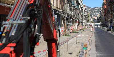 Inaugurée en novembre, une piste cyclable de Nice à nouveau en chantier: Christian Estrosi dénonce une situation 