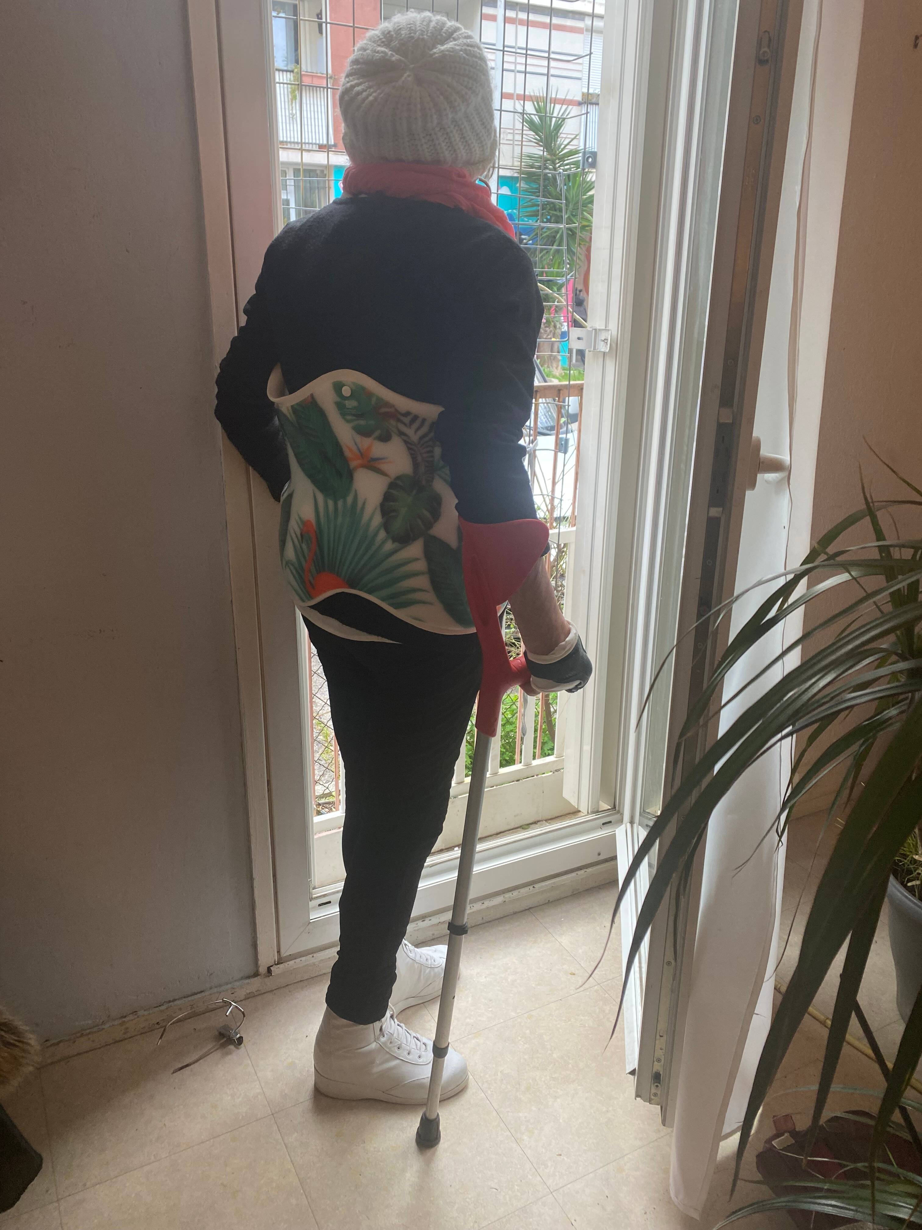 La mamie harcelée par des dealers à Nice a été relogée, le bailleur veut faire expulser l'un de ses agresseurs