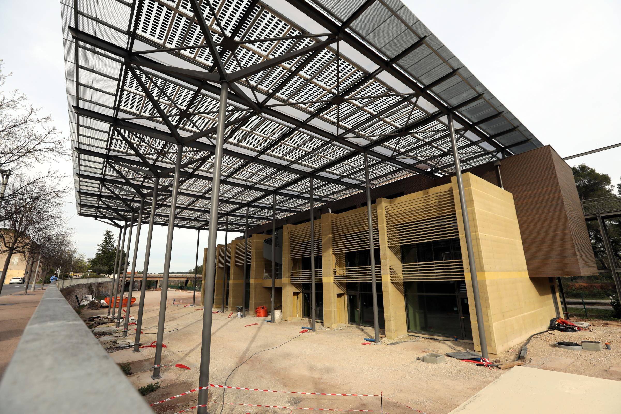 Les "Terrasses de la gare", un nouveau bâtiment avec commerces et bureaux au Cannet-des-Maures