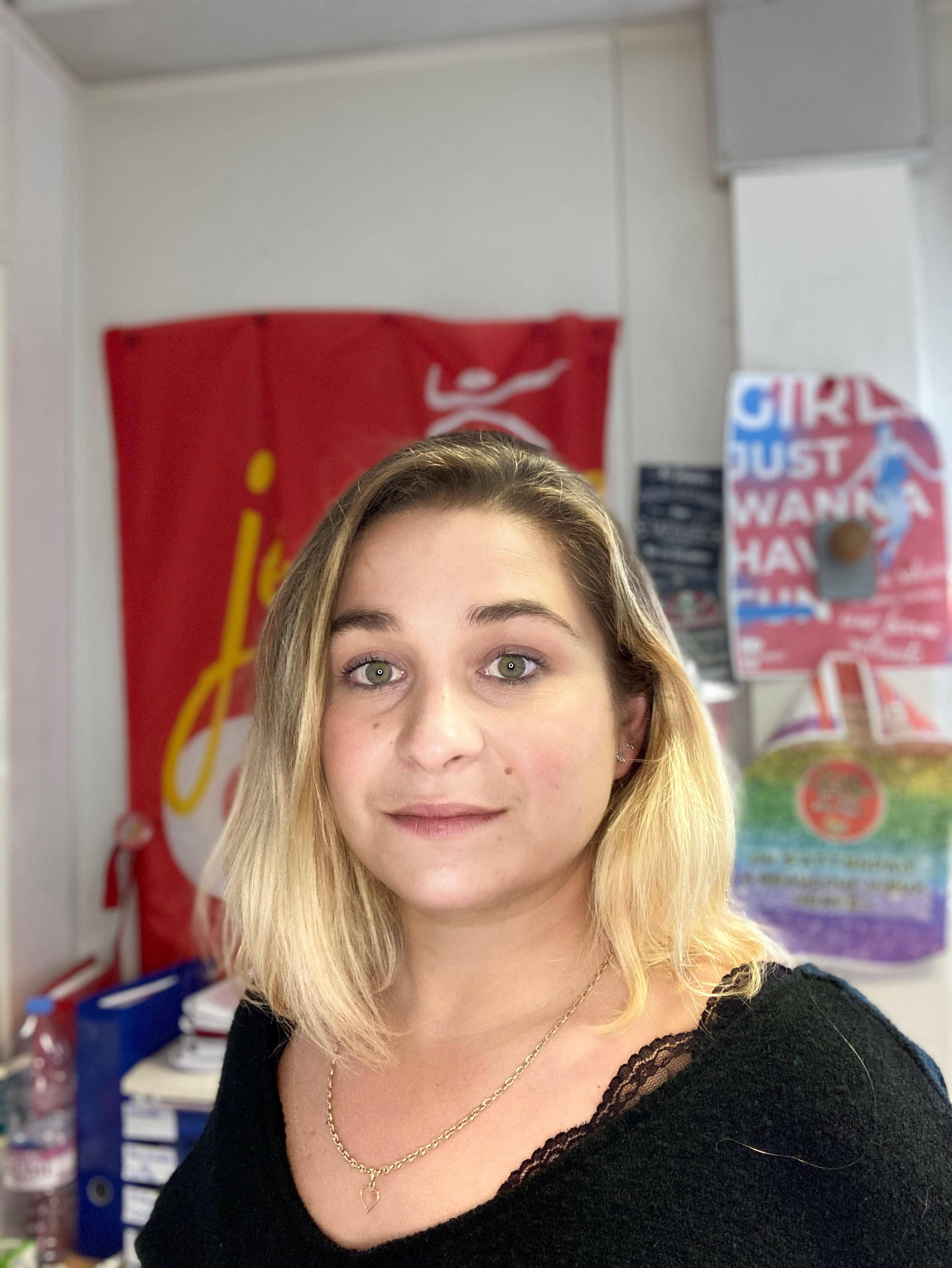 "Ça vaut la peine de perdre de l'argent": Amélie a participé à toutes les actions contre la réforme des retraites dans le Var