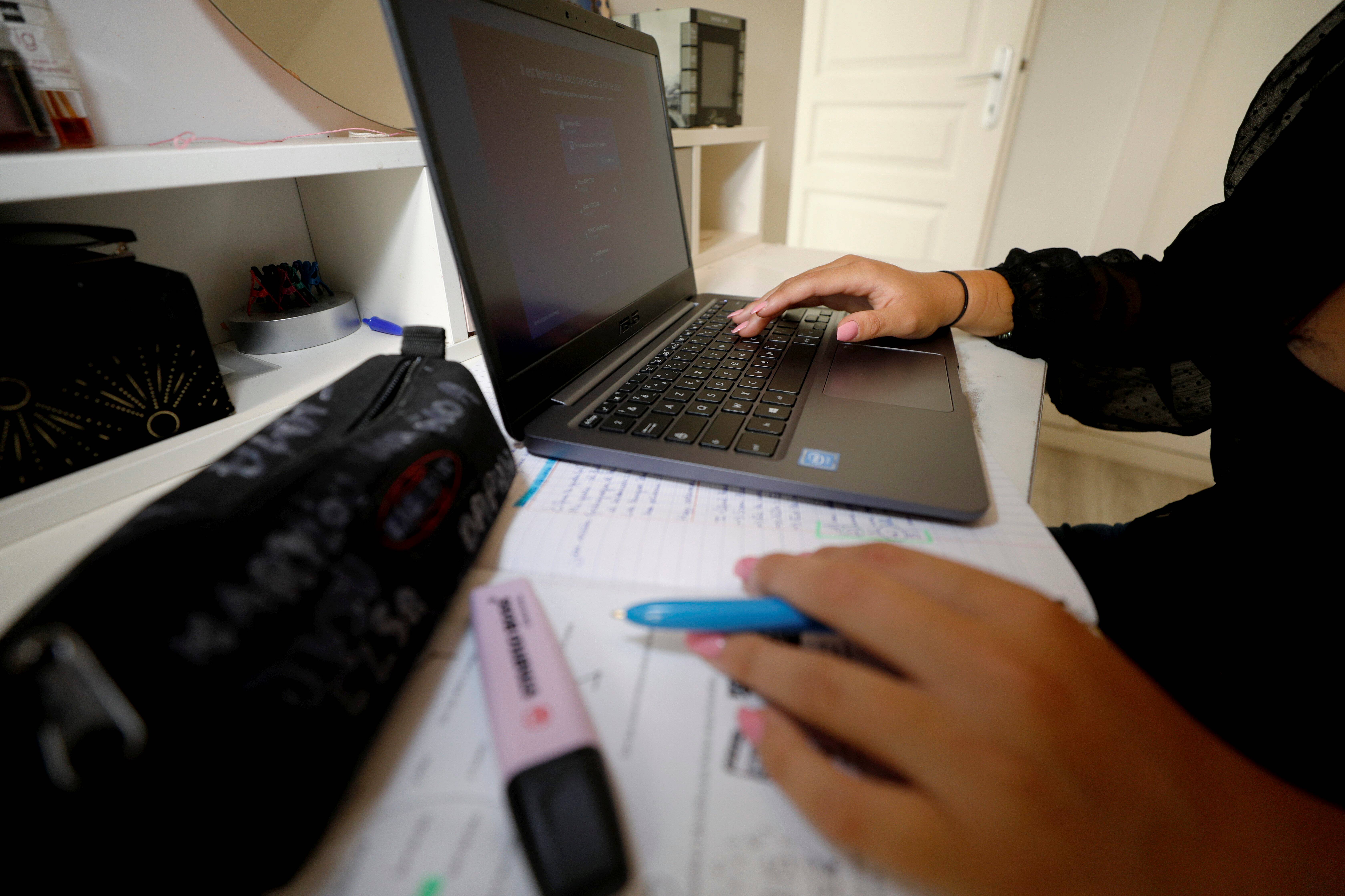 Une personne sur six est touchée par l'illectronisme en Paca: mais au fait, qu'est-ce que c'est?