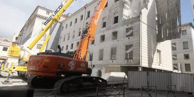 Premier coup de pelle spectaculaire sur le chantier de l'hôtel des polices de Nice, le pignon du pavillon G de l'ex-hôpital Saint-Roch est tombé