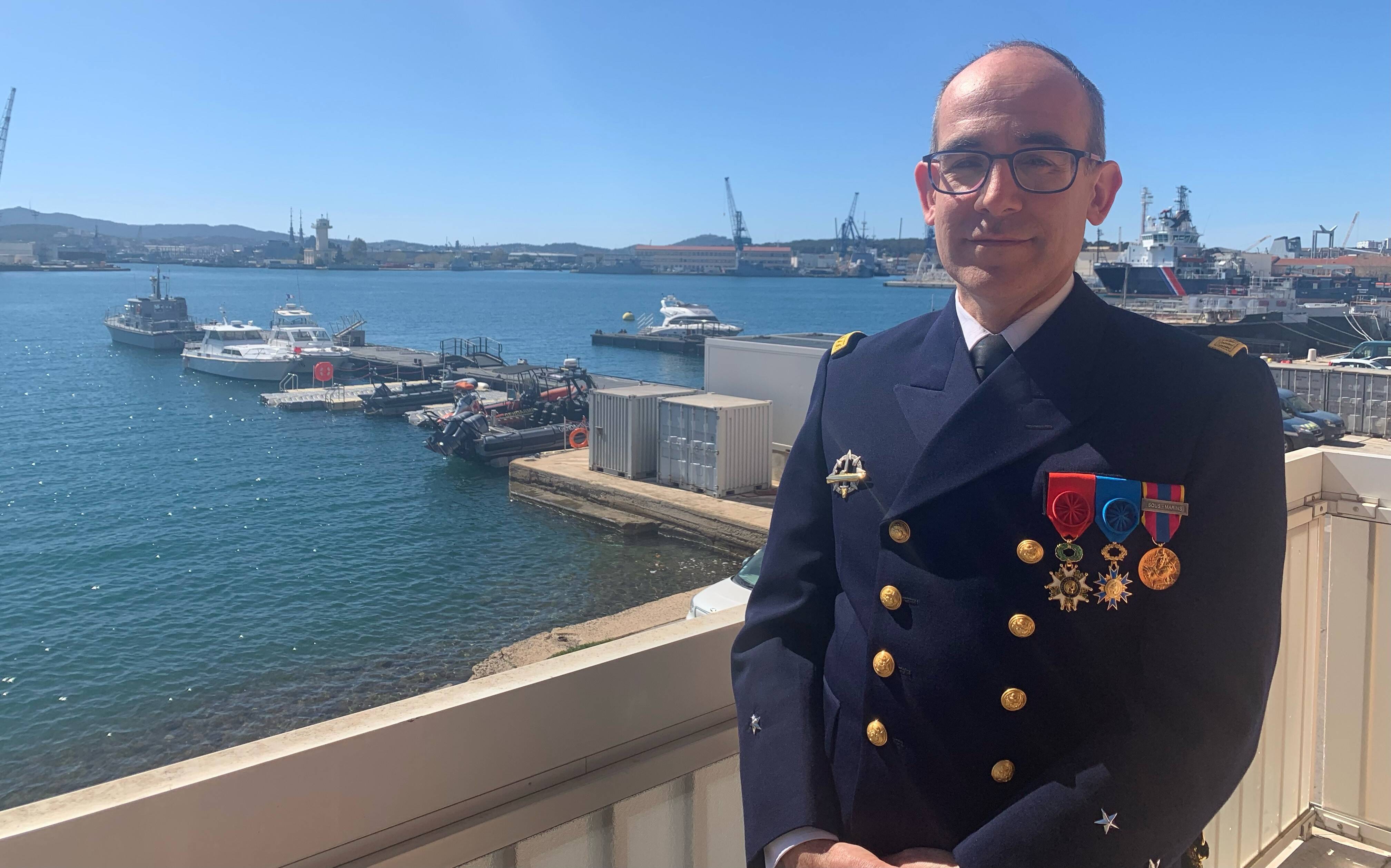 "En temps de guerre, il faut être capable de réparer tout de suite", explique le contre-amiral toulonnais Laurent Bechler