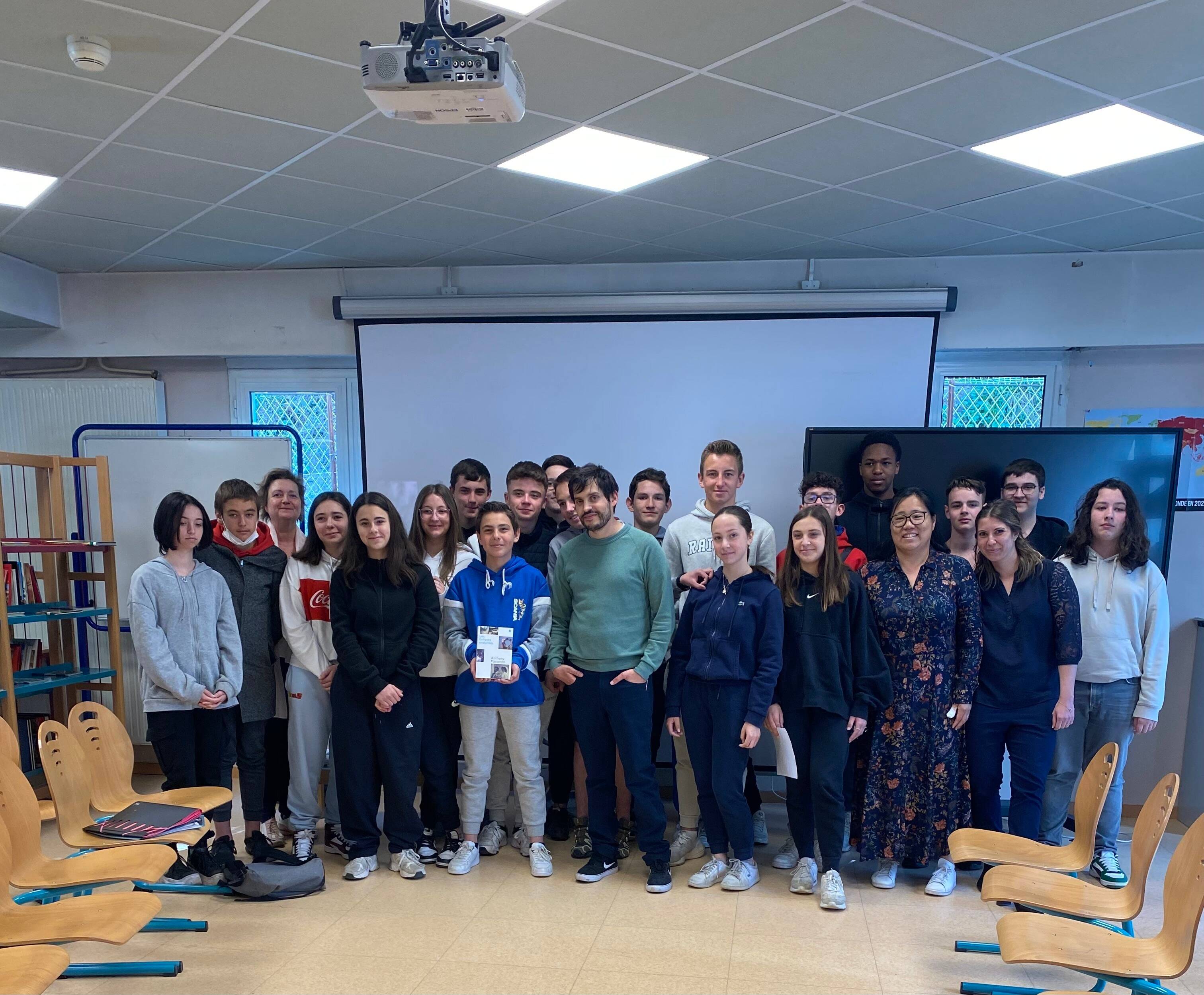 "Je reconnais bien les lieux, je retrouve mon collège et les lieux de mon enfance": Anthony Passeron, auteur des "Enfants endormis", de retour dans son village