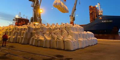 Comment le port de Toulon exporte du ciment vers Saint-Pierre-et-Miquelon